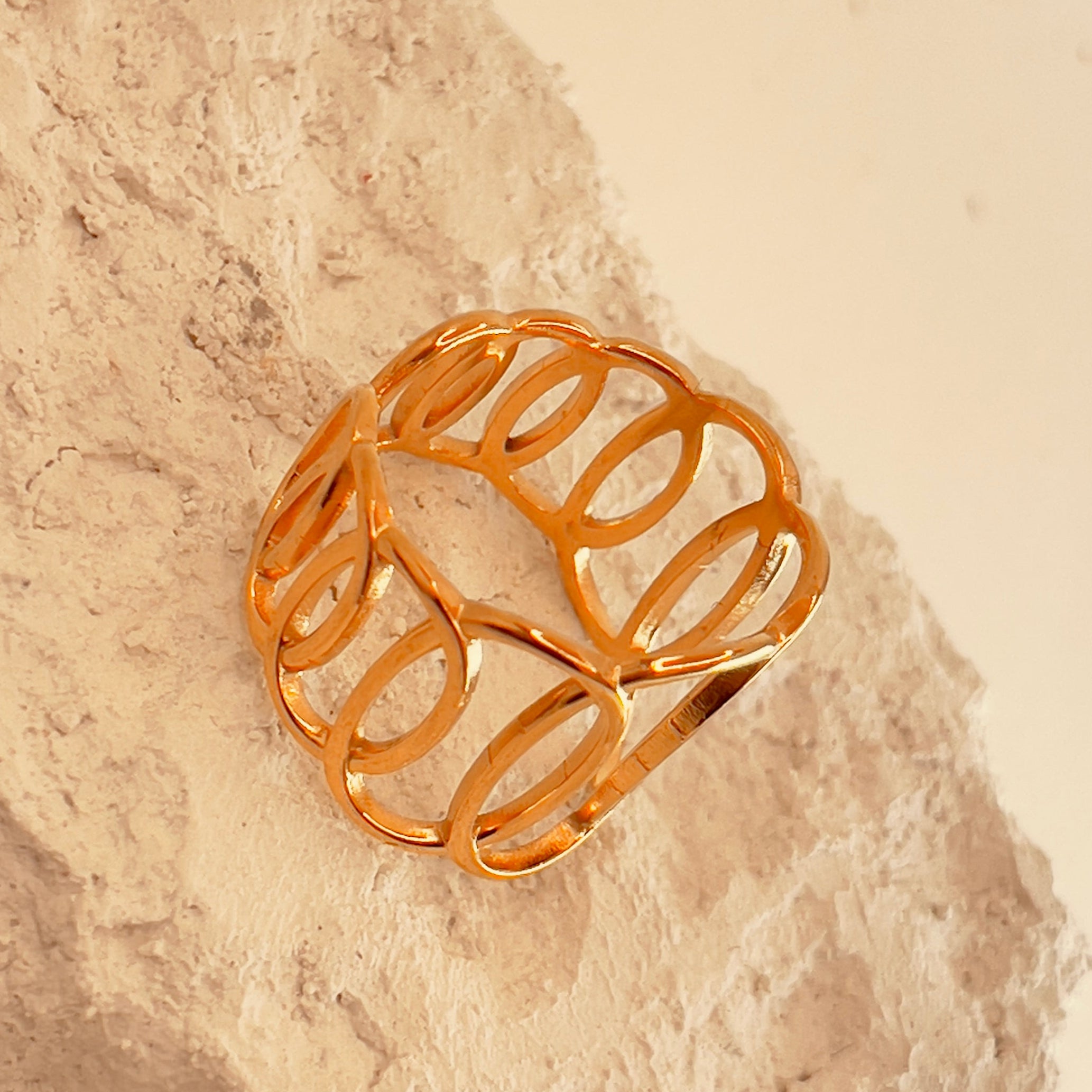Retro Style Spiral Ring