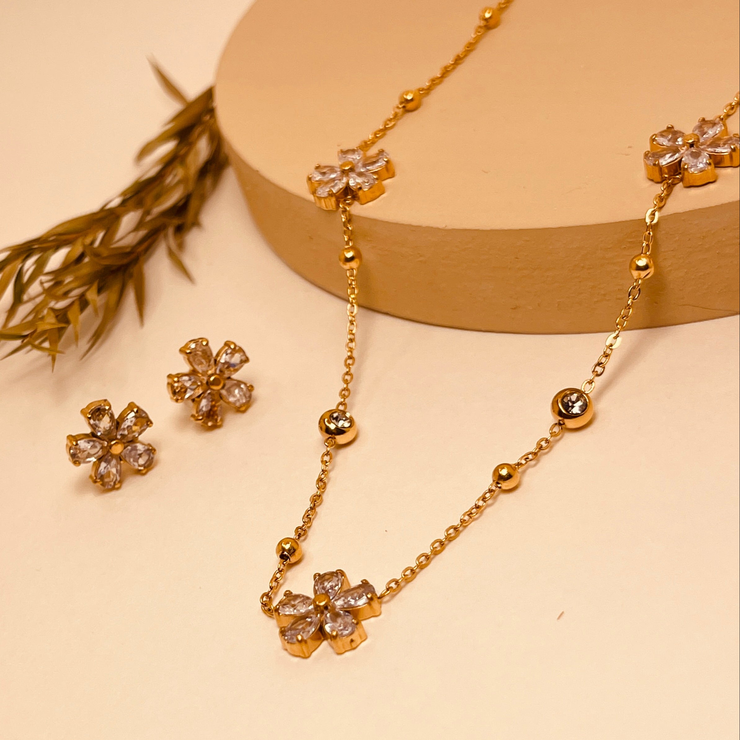 Dimond Flower Suit