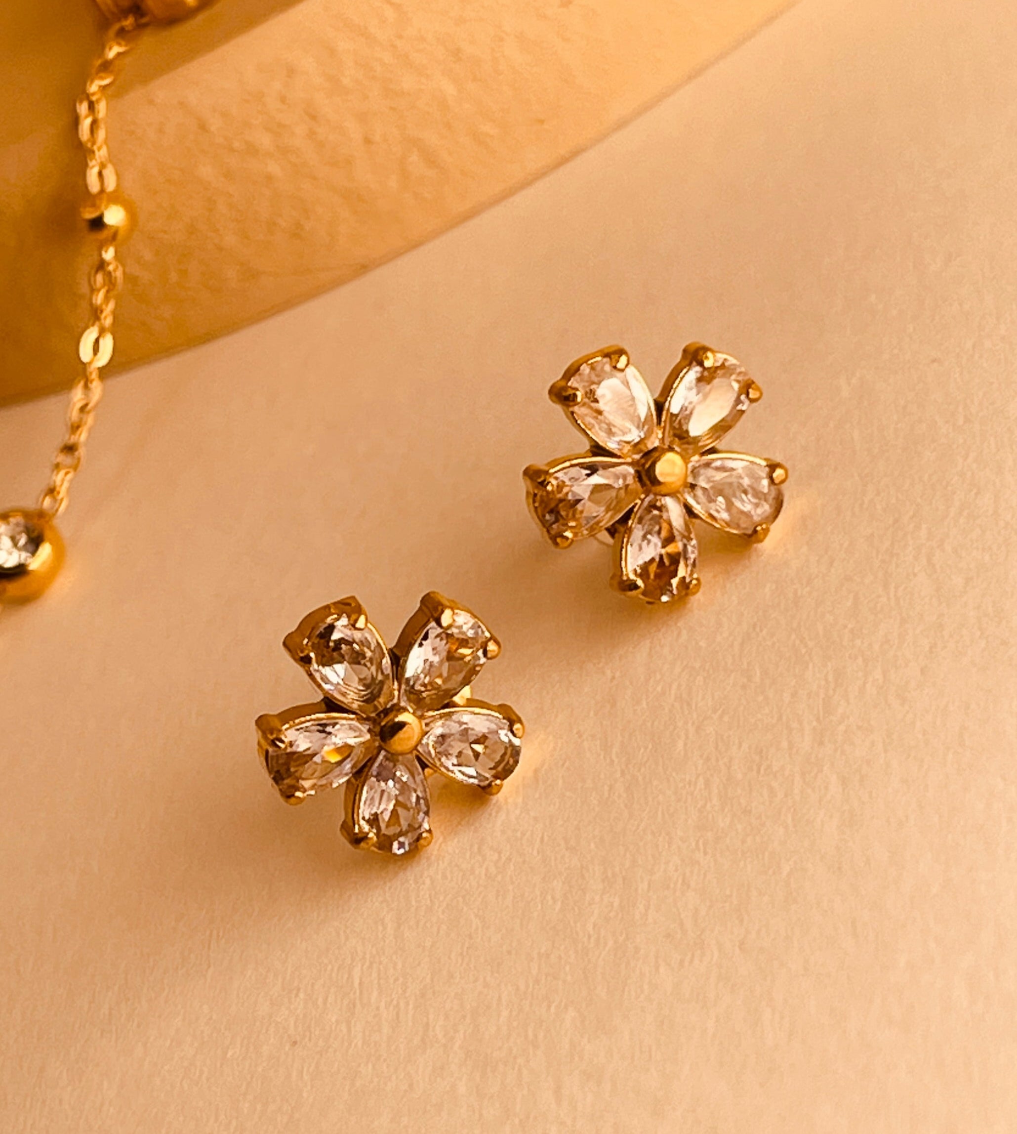 Dimond Flower Suit
