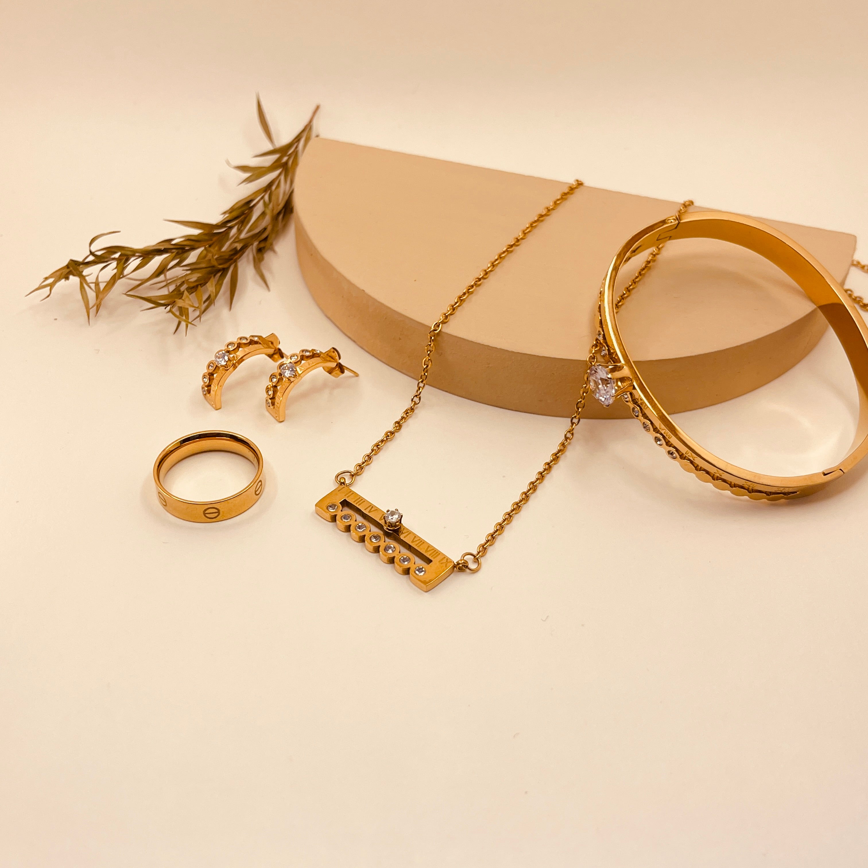 Zircon Roman Set