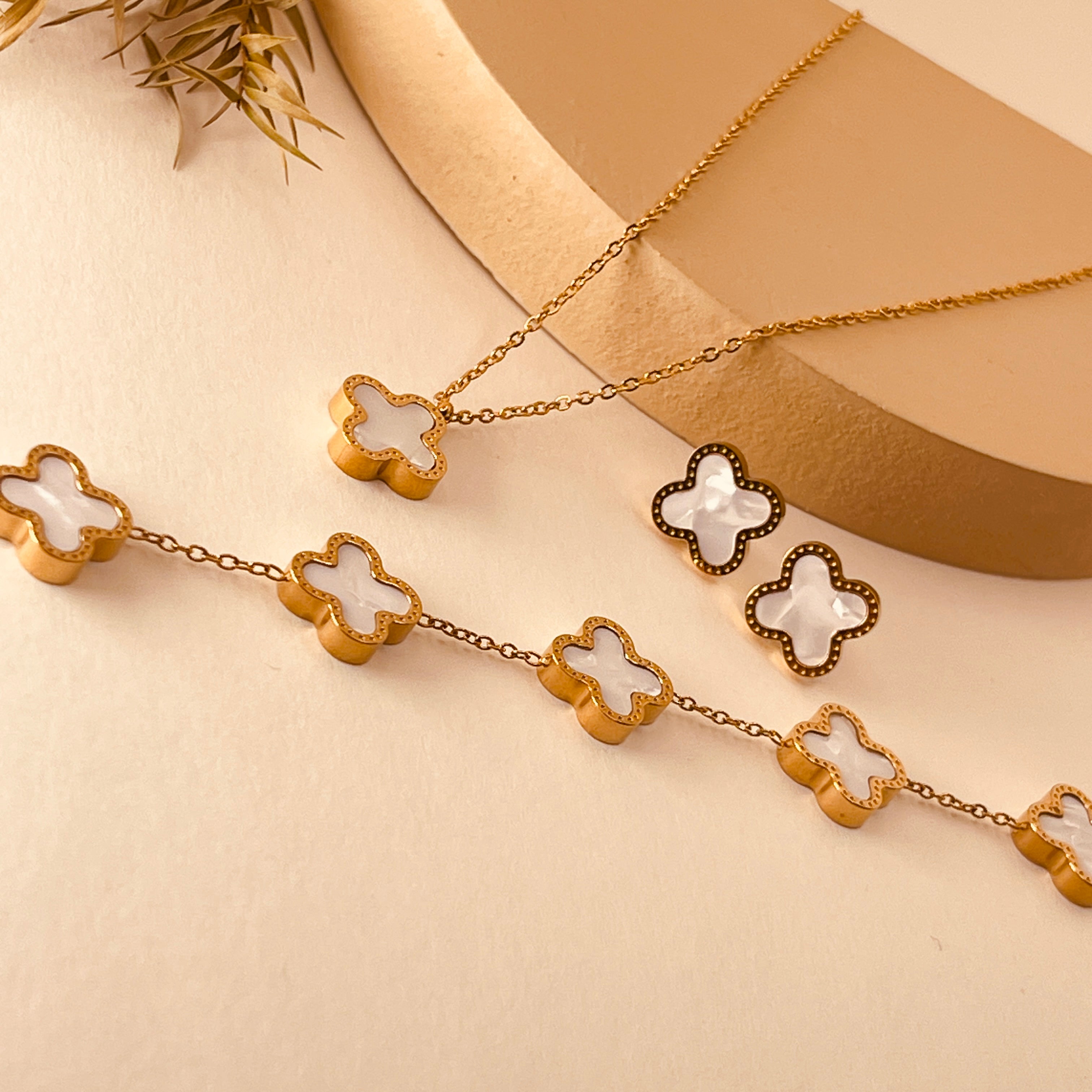 Clover Tulip Set