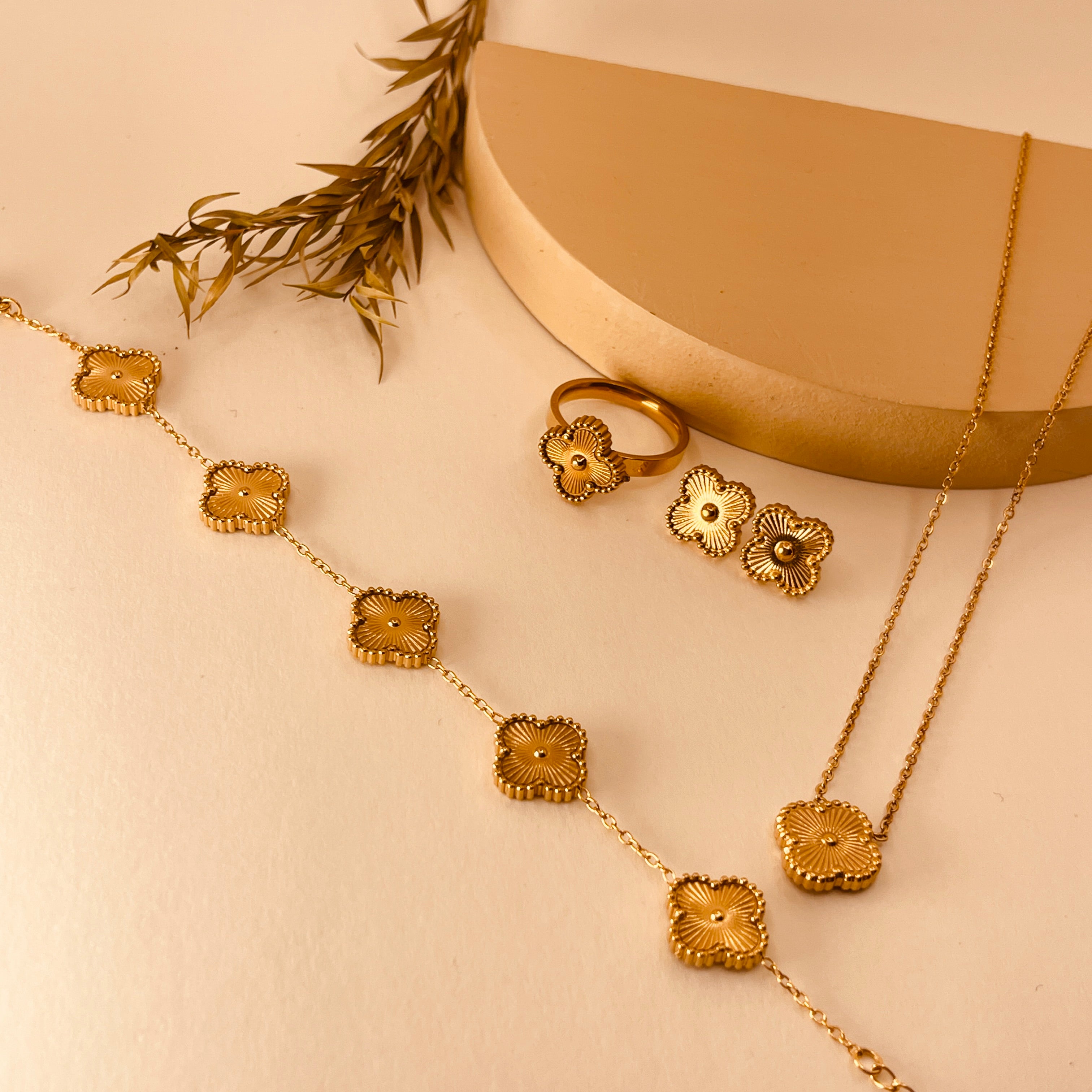 Clover Blossom Set