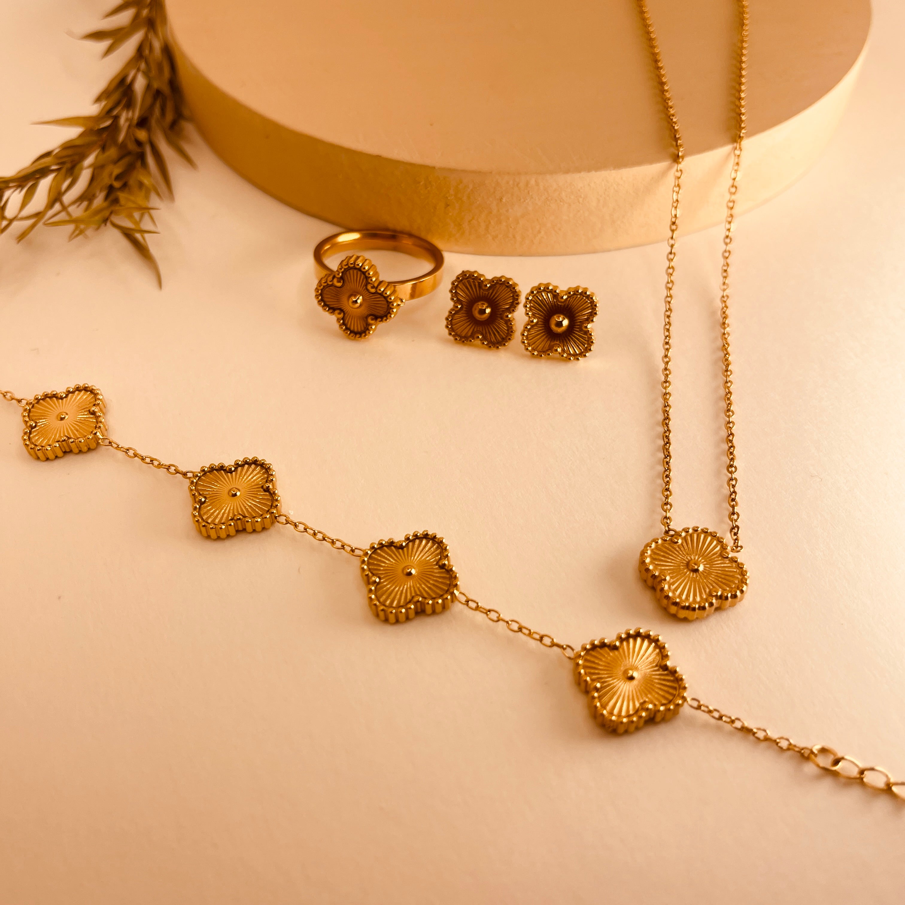 Clover Blossom Set