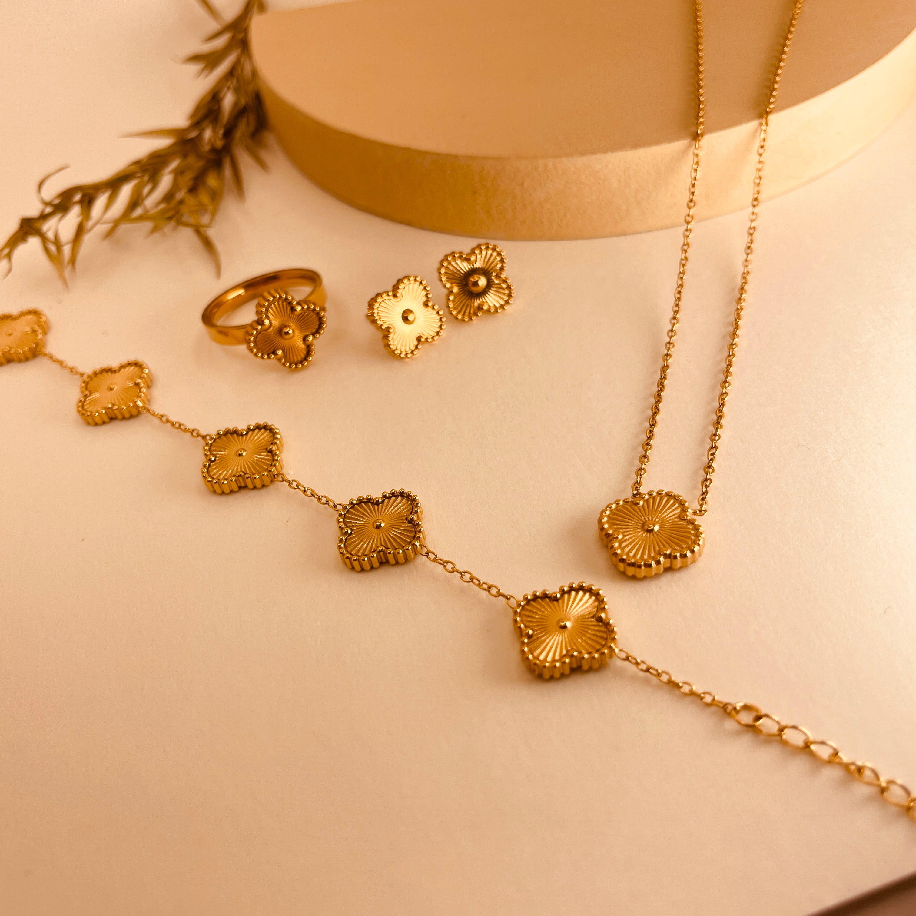Clover Blossom Set