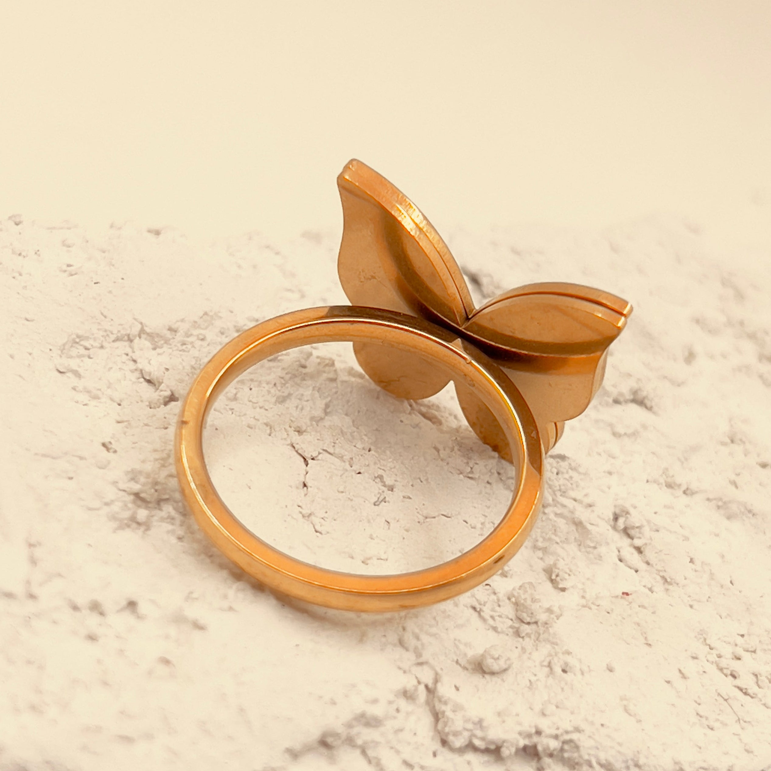 Signet Pearl Butterfly Ring (Black)