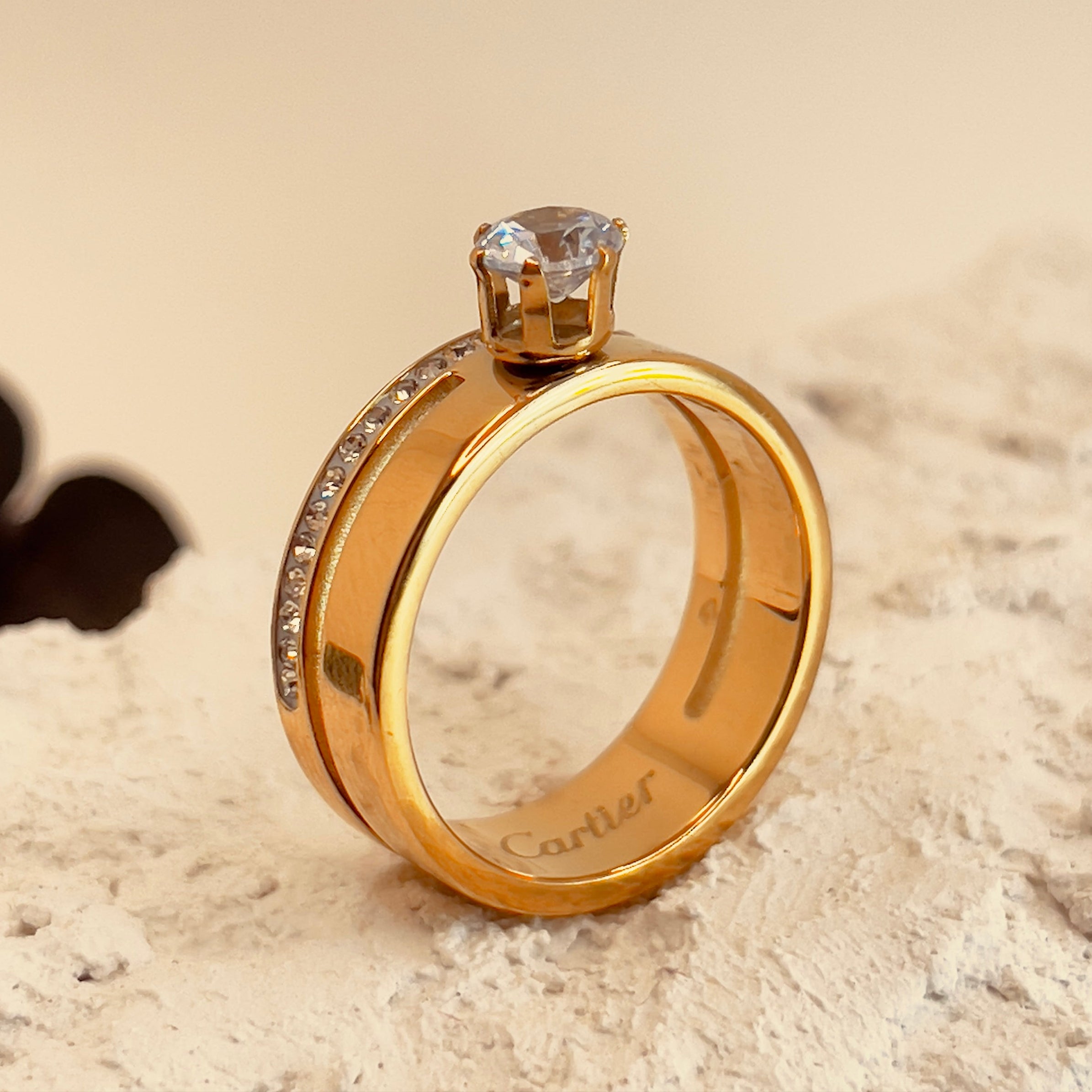 Dimond Zircon Ring