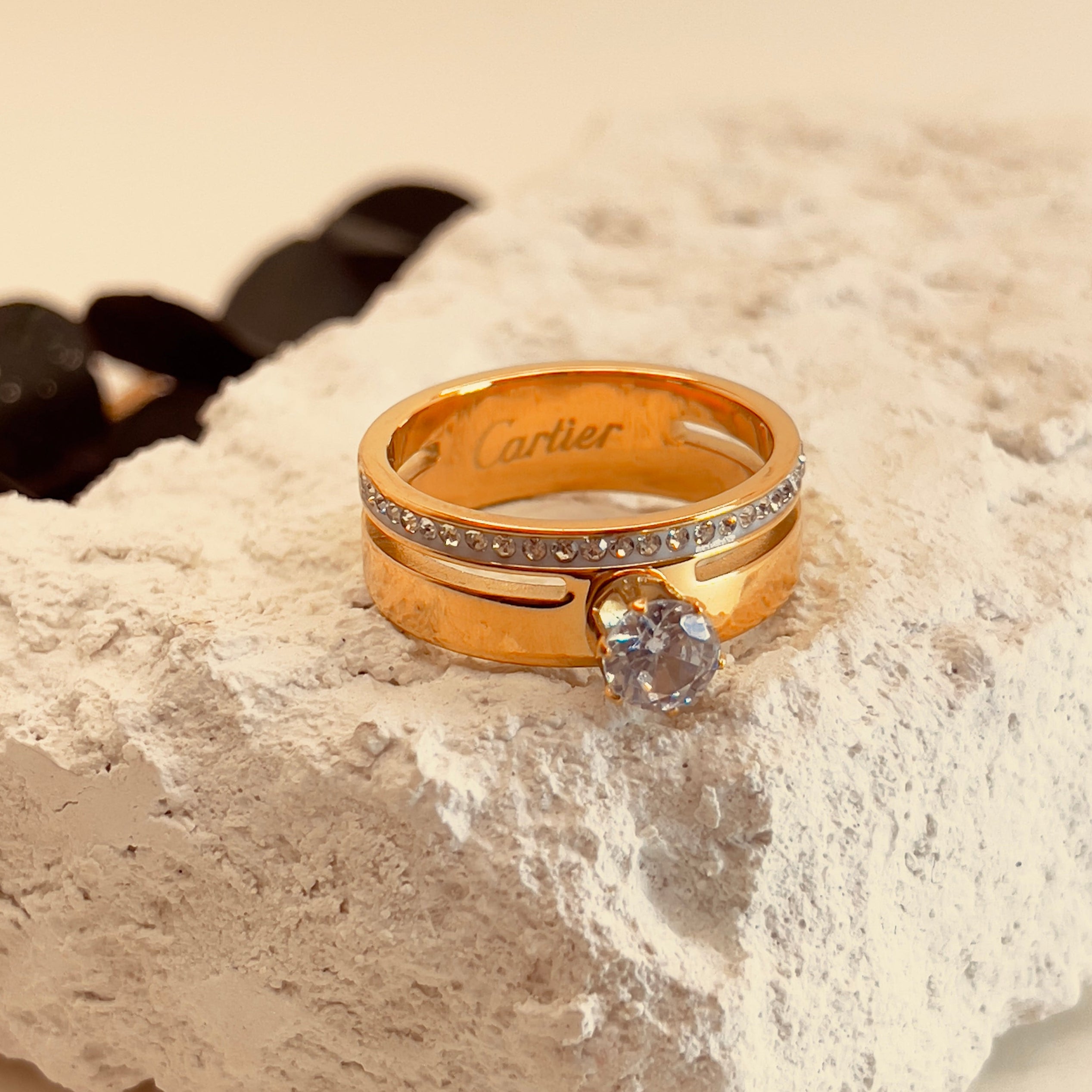 Dimond Zircon Ring