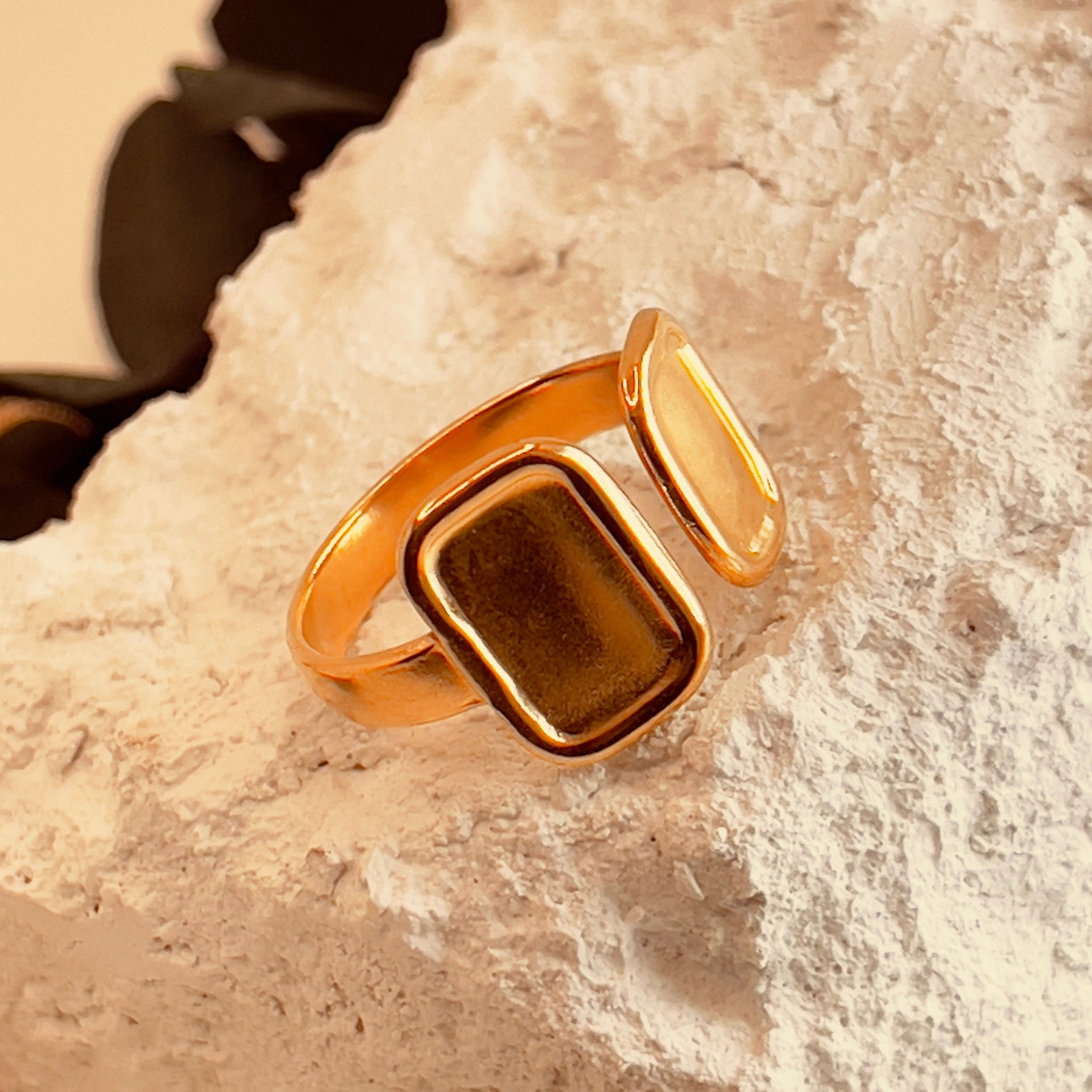 Retro Style Ring