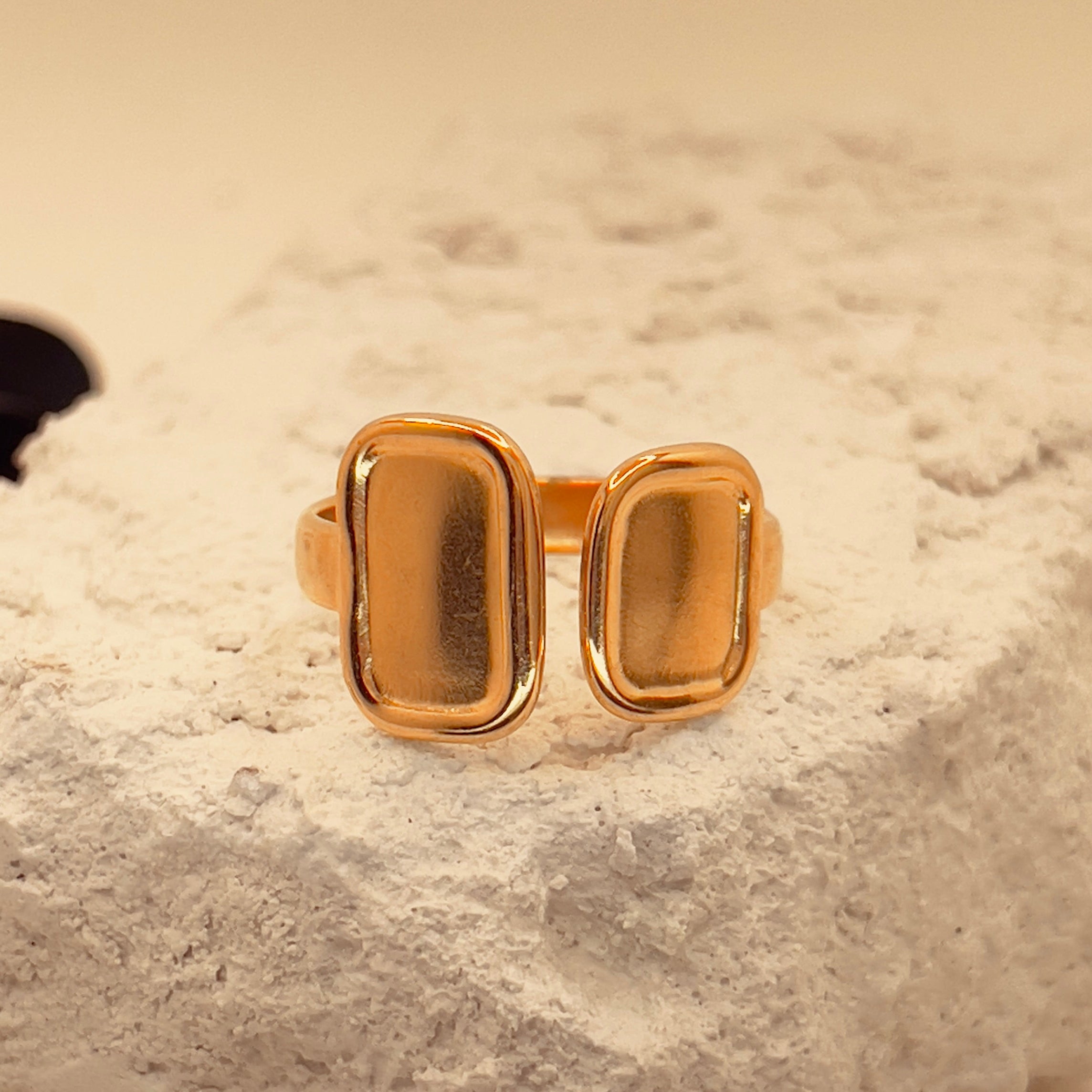 Retro Style Ring