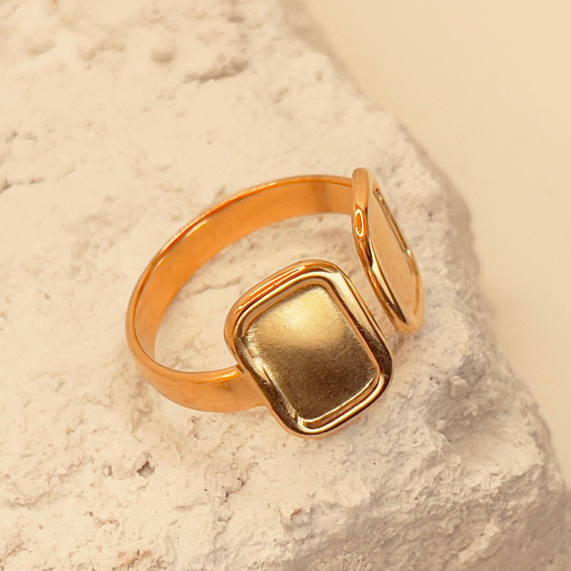 Retro Style Ring