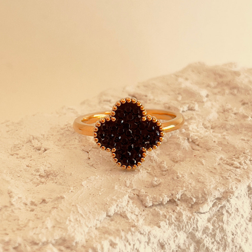 Chunky Clover Ring Black