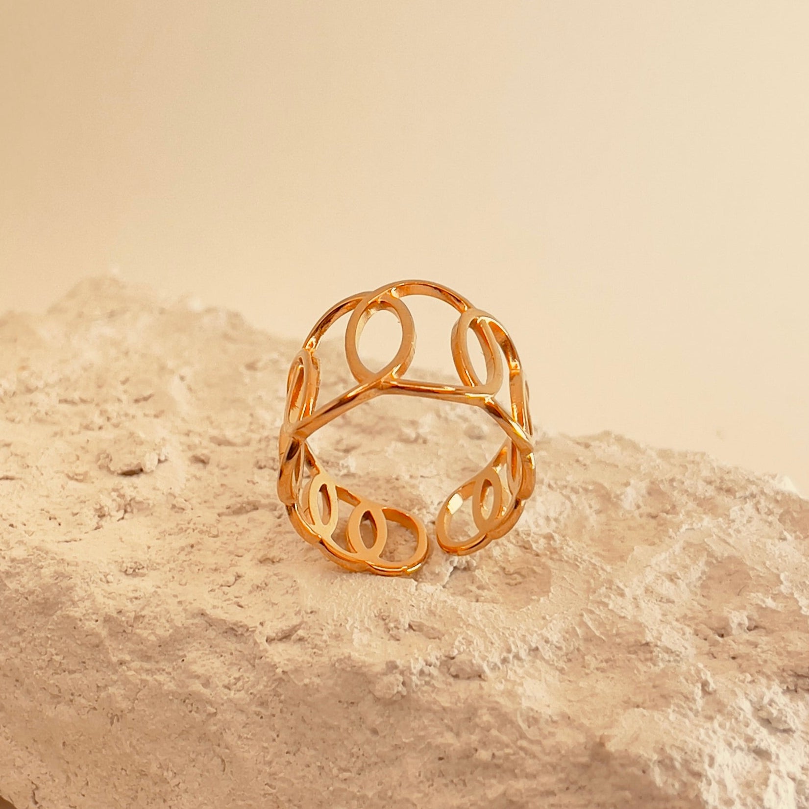 Retro Style Spiral Ring