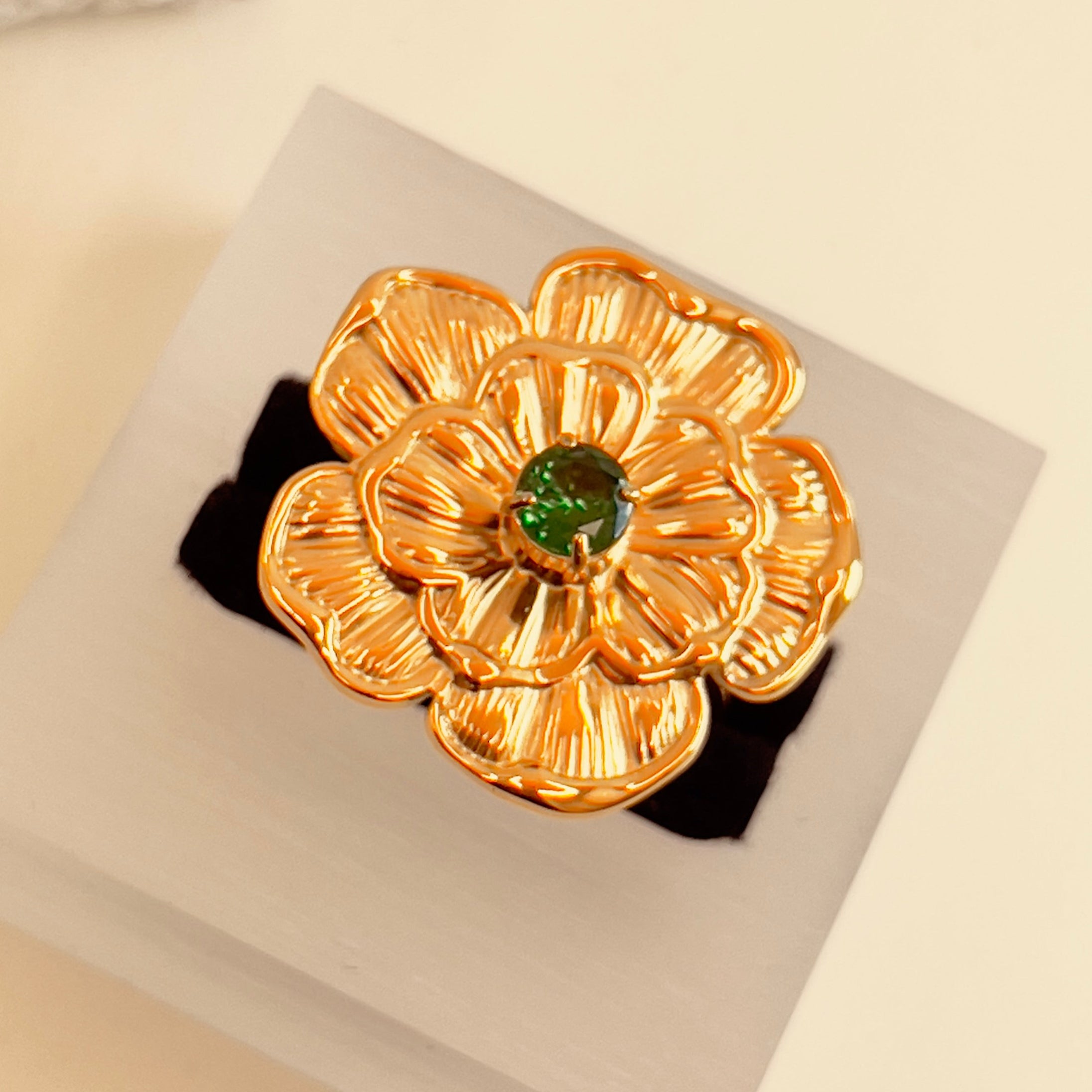 Flower green Zirconium Ring