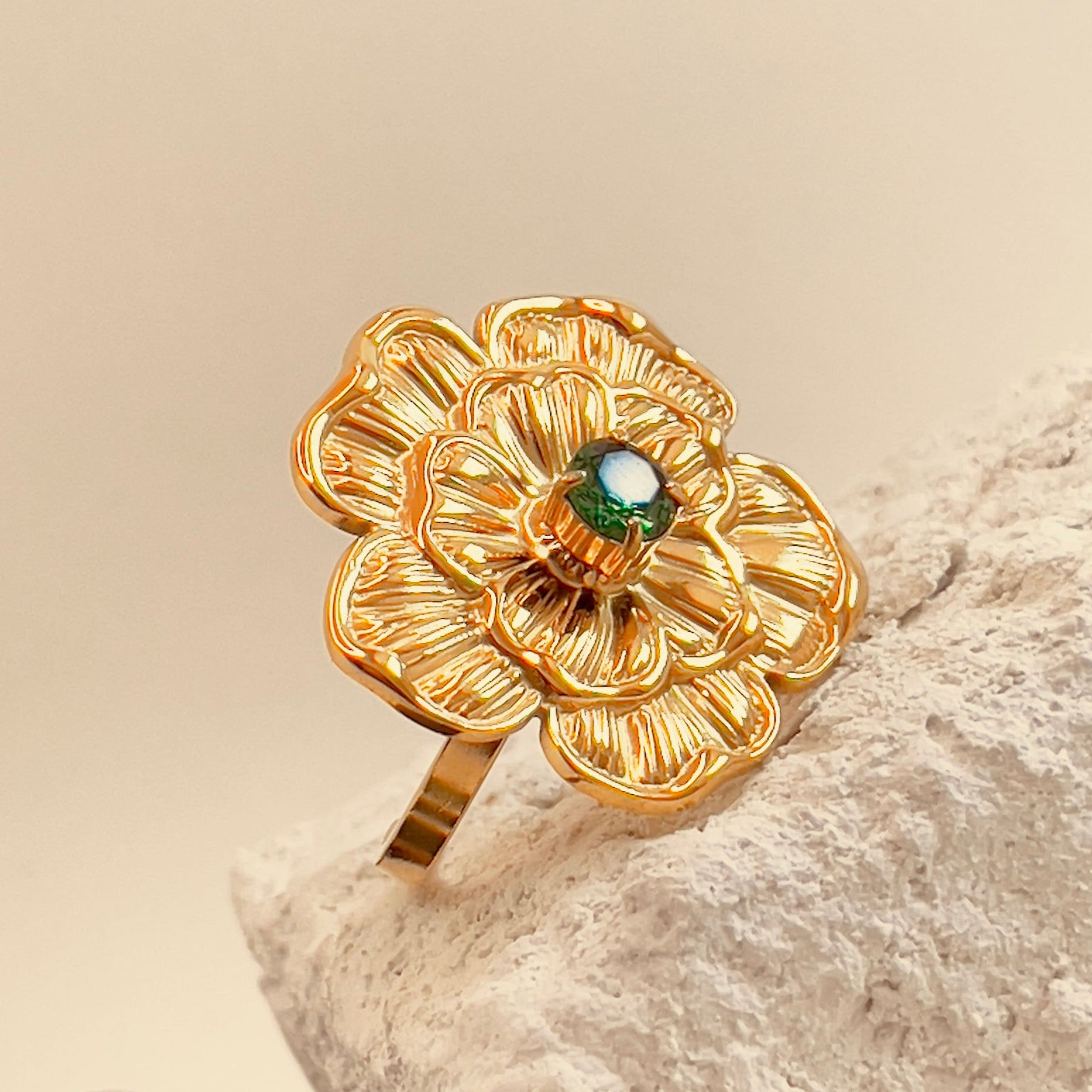 Flower green Zirconium Ring