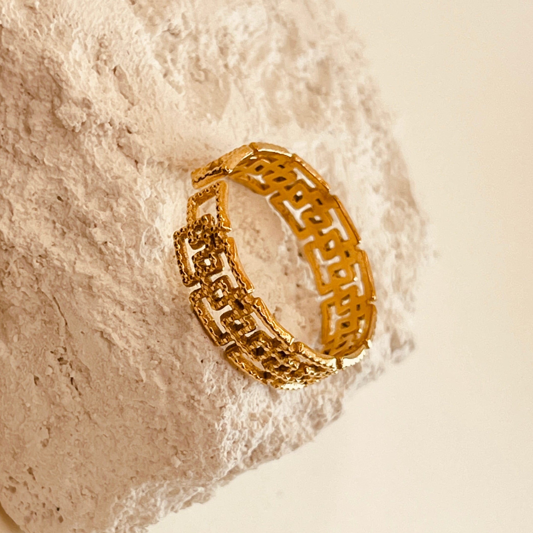 Cubic Chain Open Ring