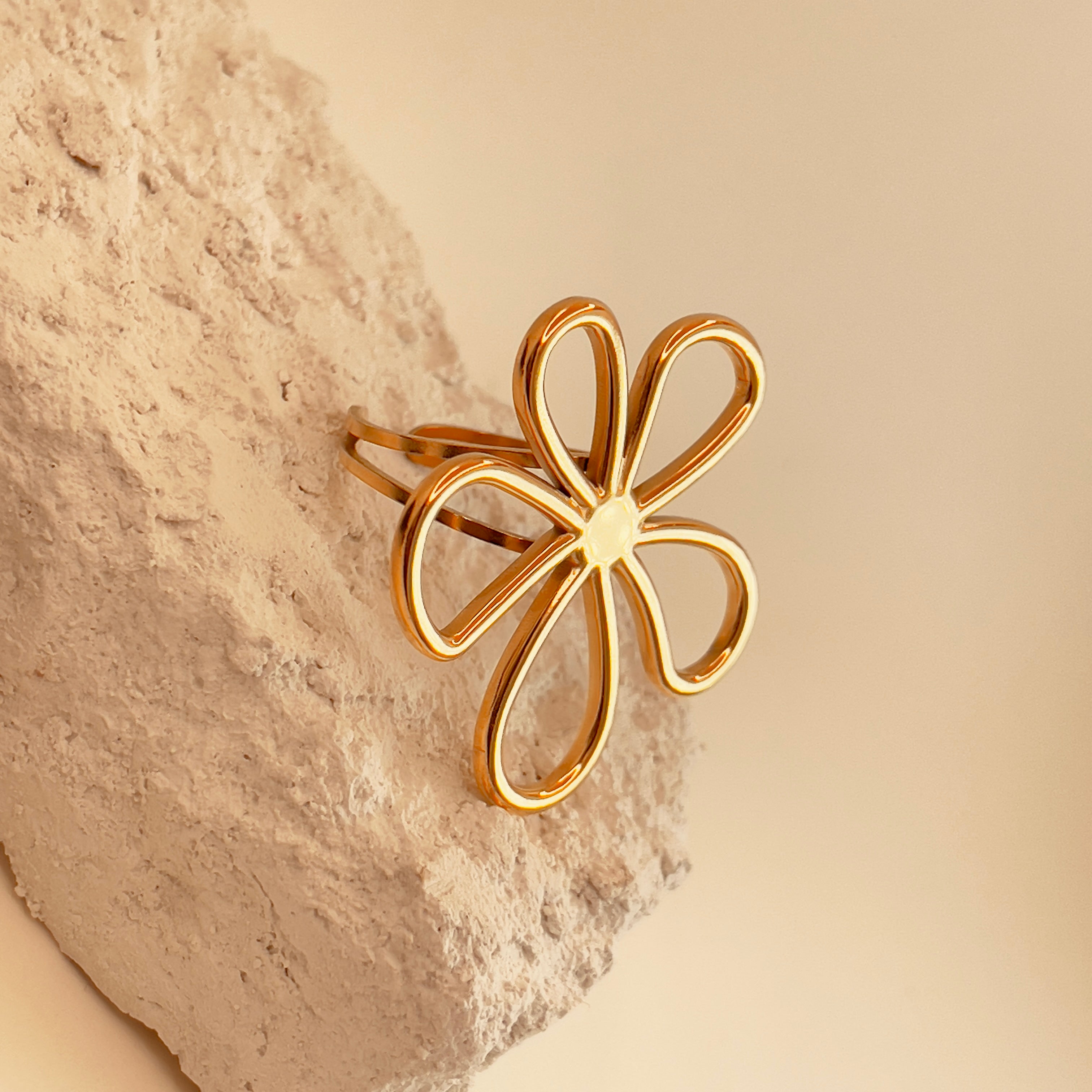 Daisy Titanium Open Ring
