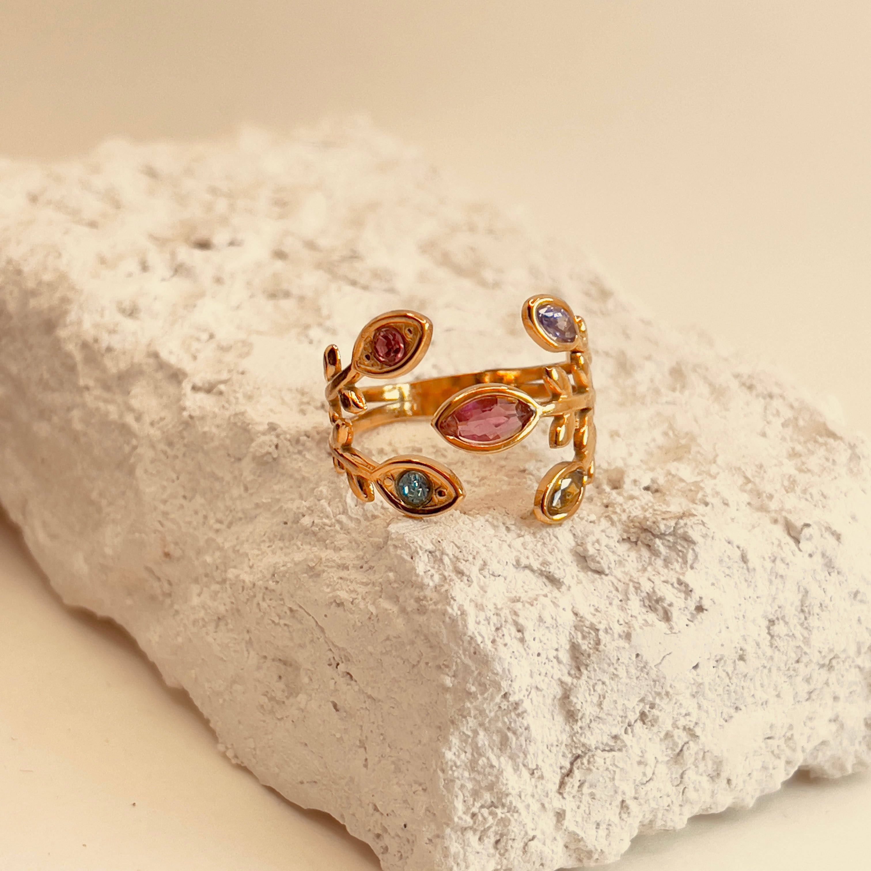 Zirconia Holiday Ring