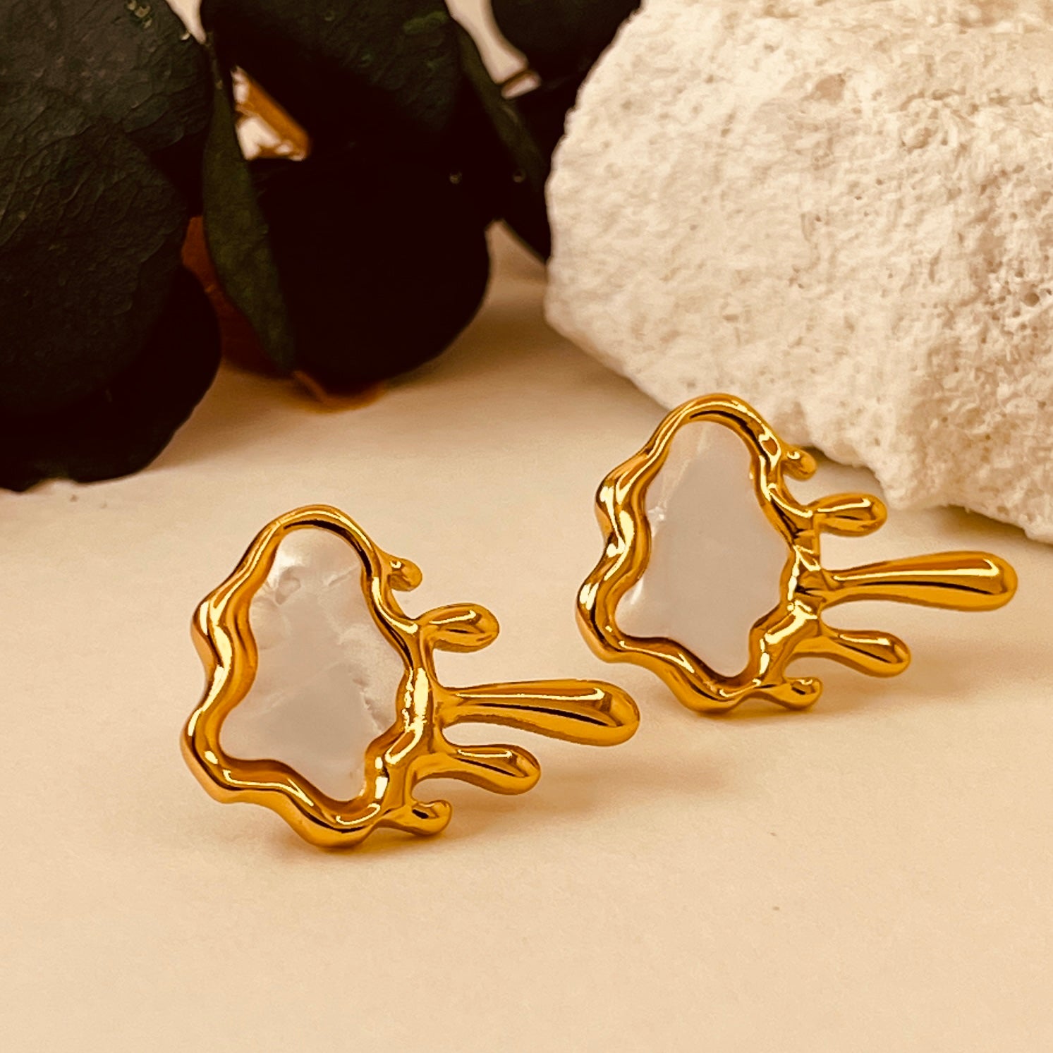 Clouds Titanium Steel Ear Studs - White