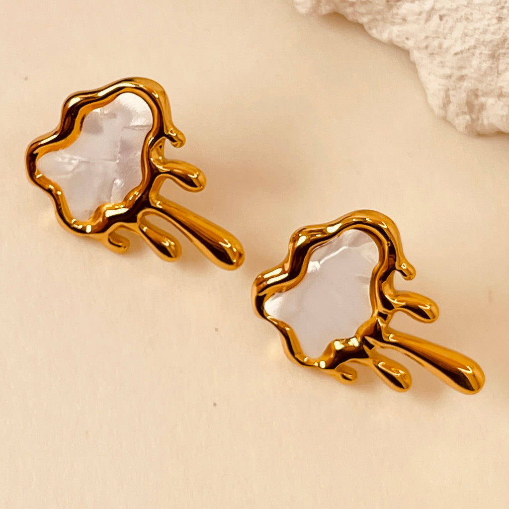 Clouds Titanium Steel Ear Studs - White