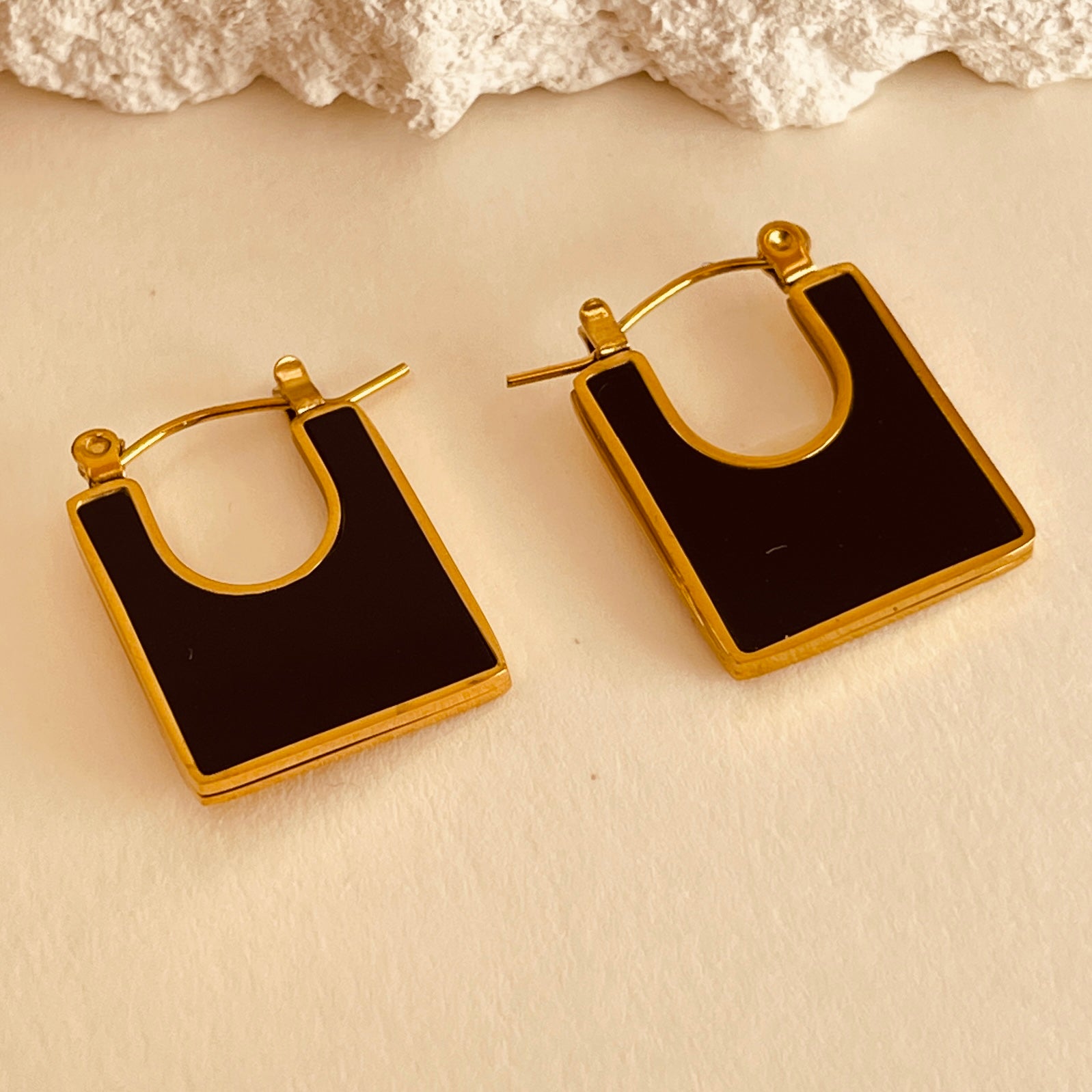 Cubic Black Earrings