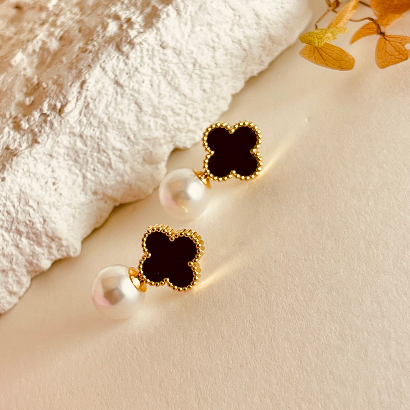 Mid Night Clover Pearl Luxe Hoops - Black