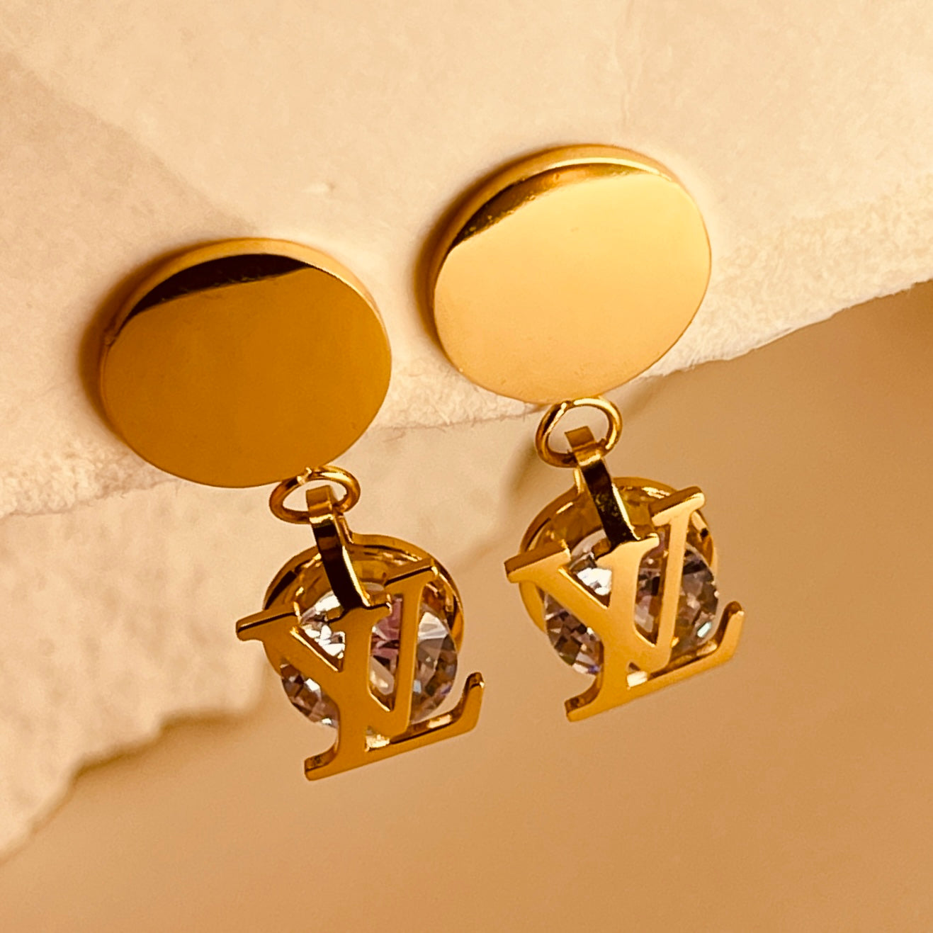 LV Pearl Luxe hoop