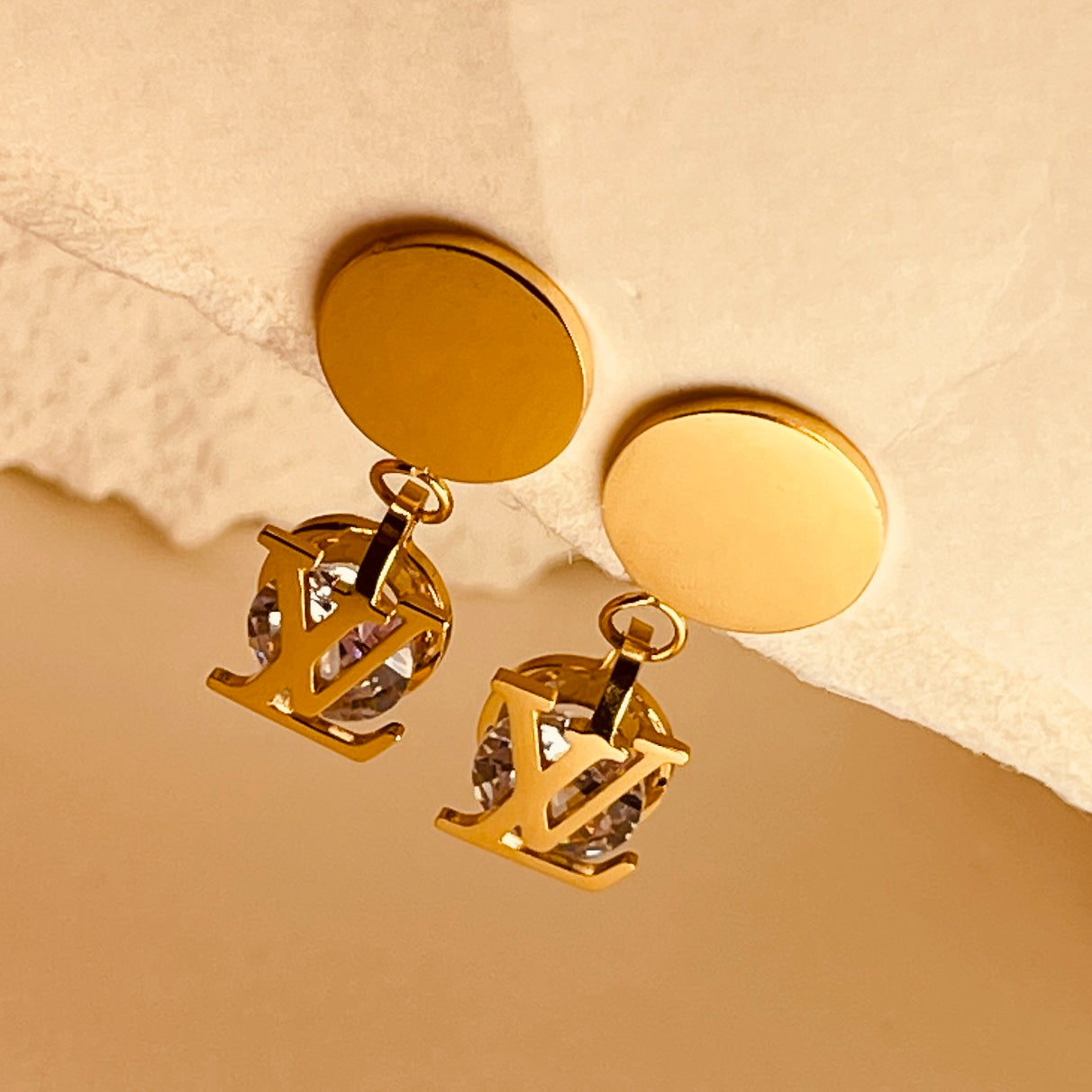 LV Pearl Luxe hoop