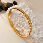 Curved Handcuff
