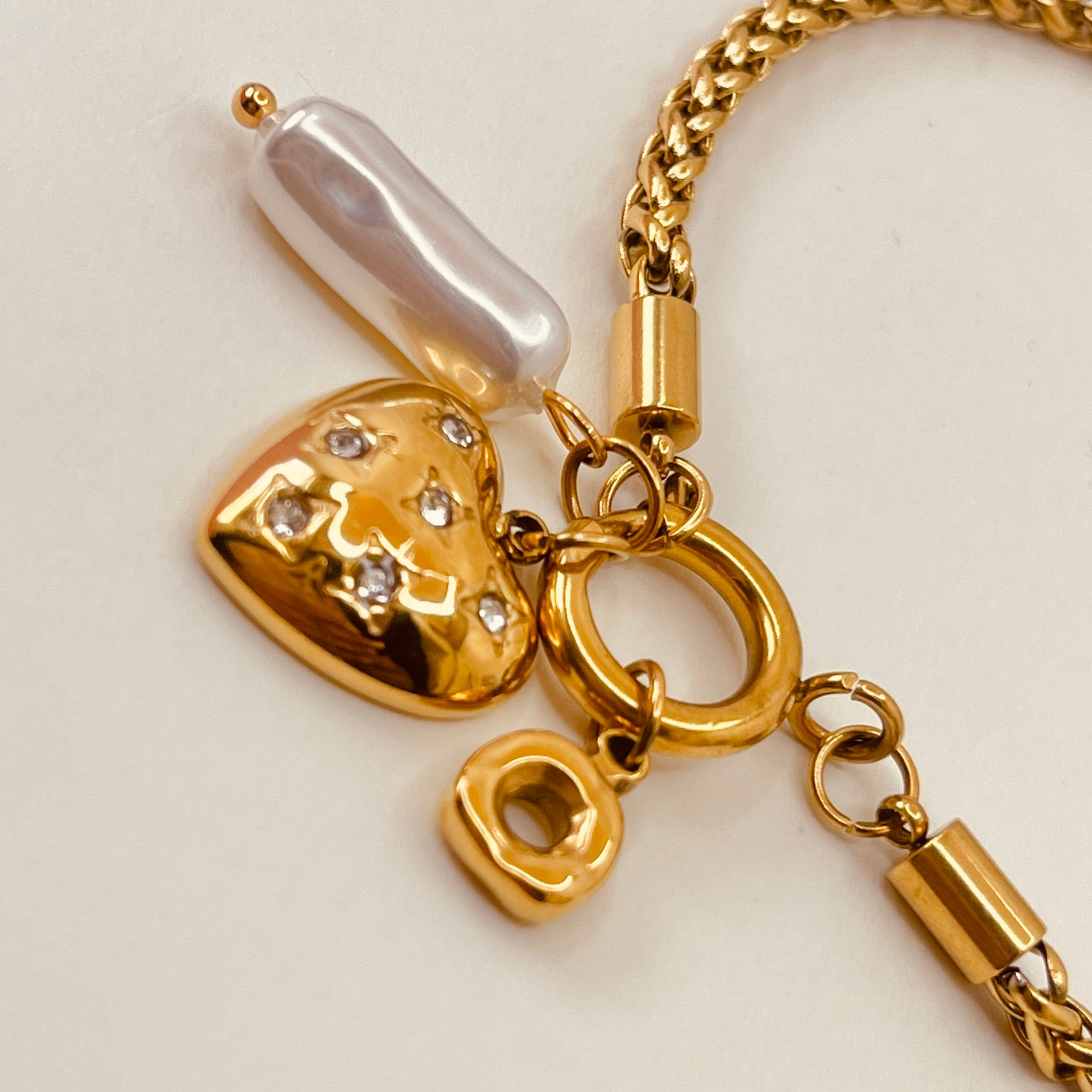 Heart Charm Pearl Bracelet