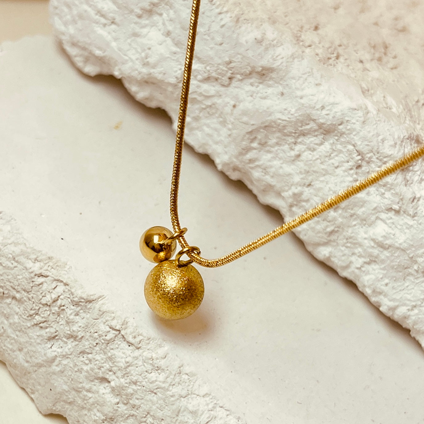 Dual boll Necklace - 18K