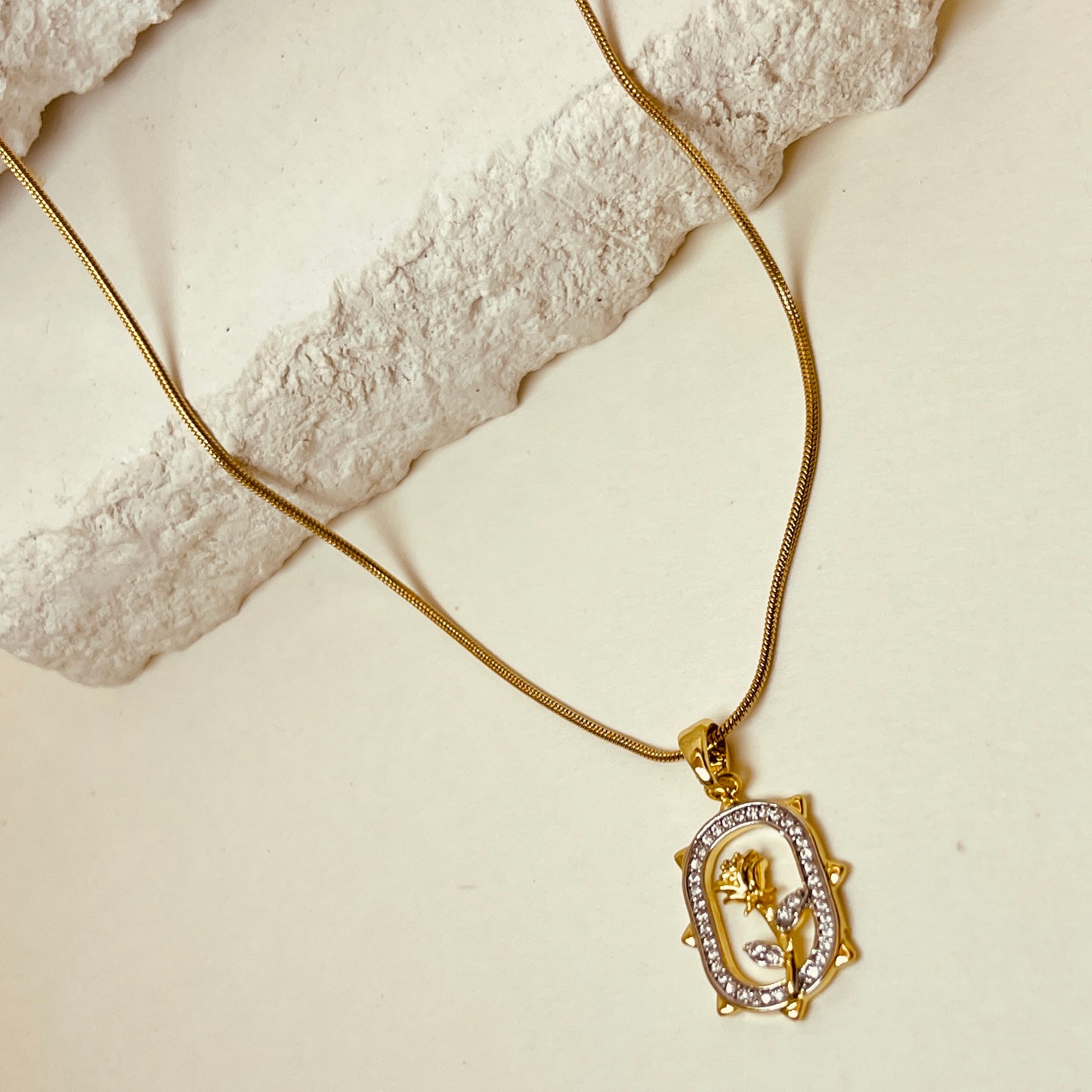 Princess Beauty Pendant - 18K