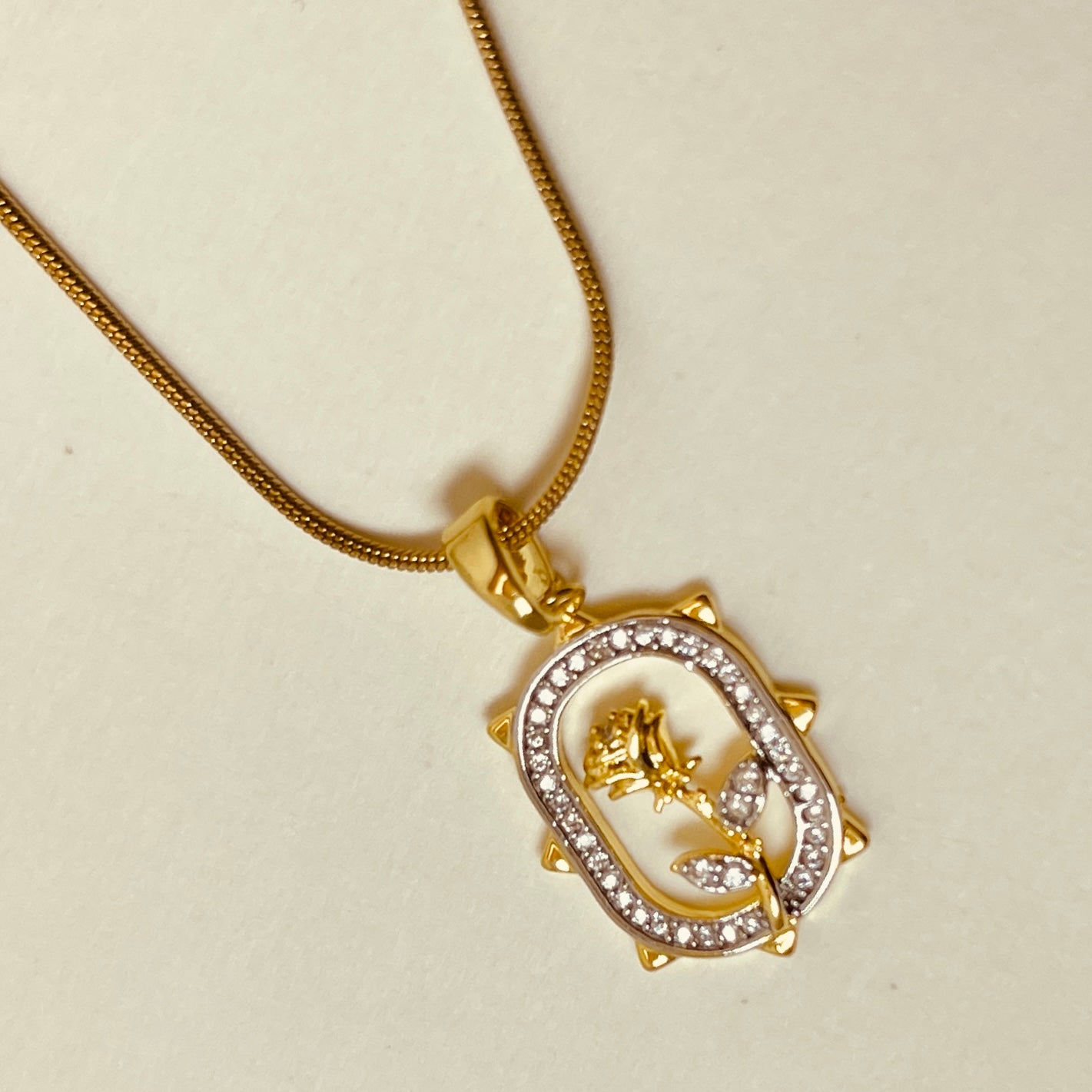 Princess Beauty Pendant - 18K