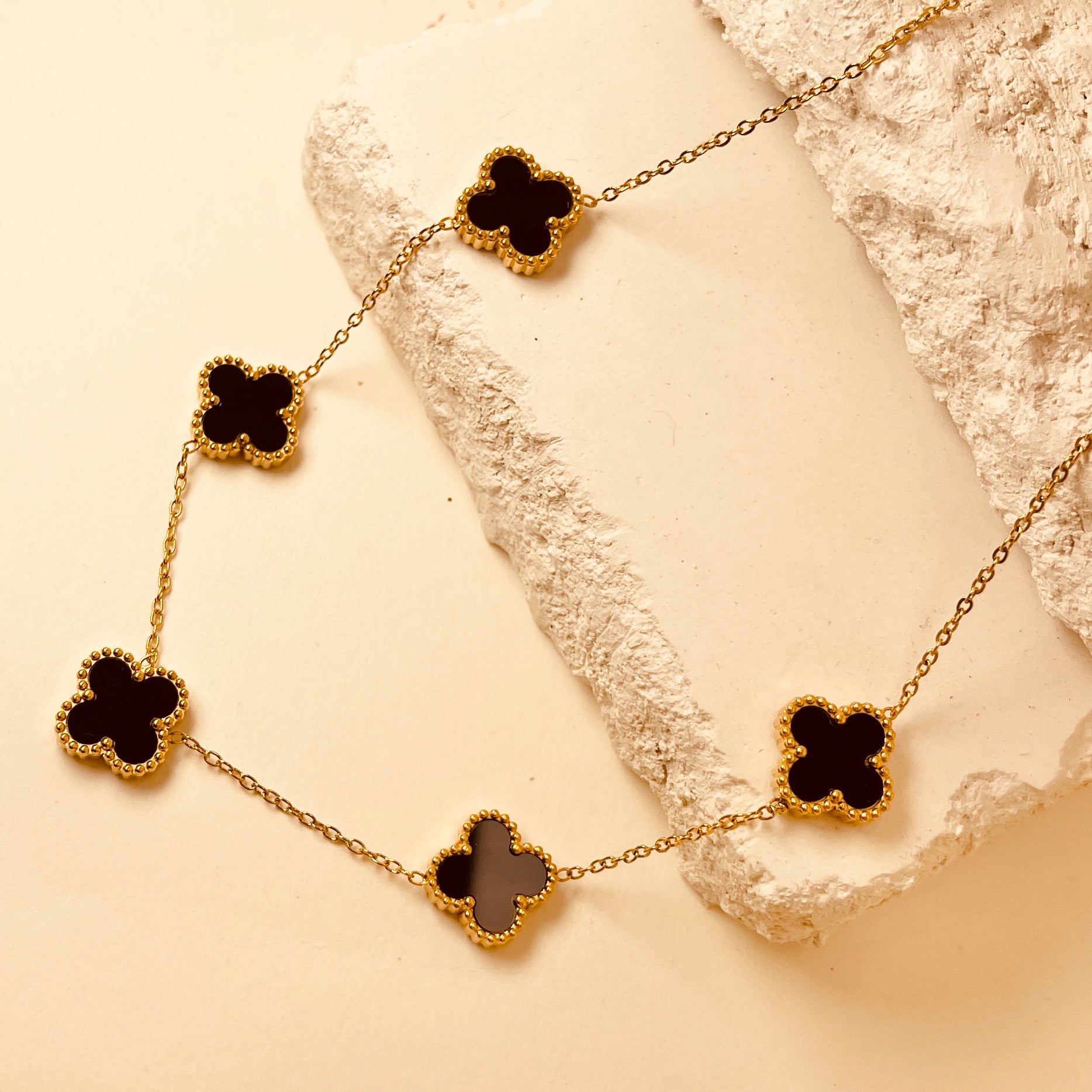 Five clover Necklace