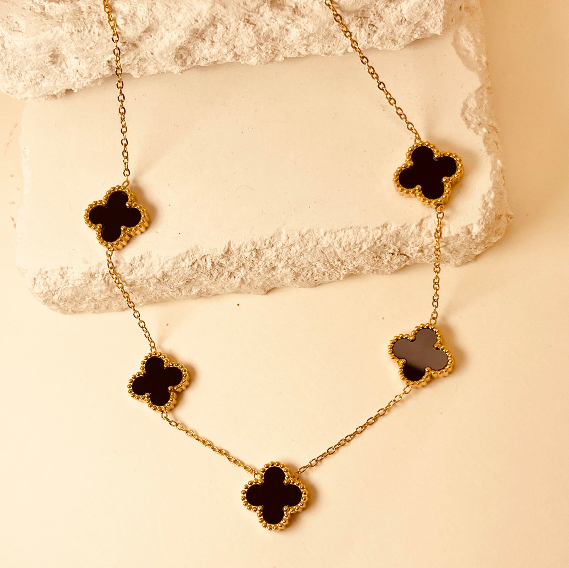 Five clover Necklace