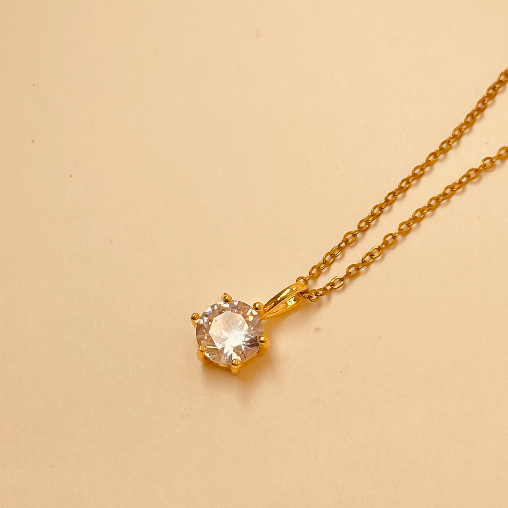 Simple Six-Claw Diamond Necklace