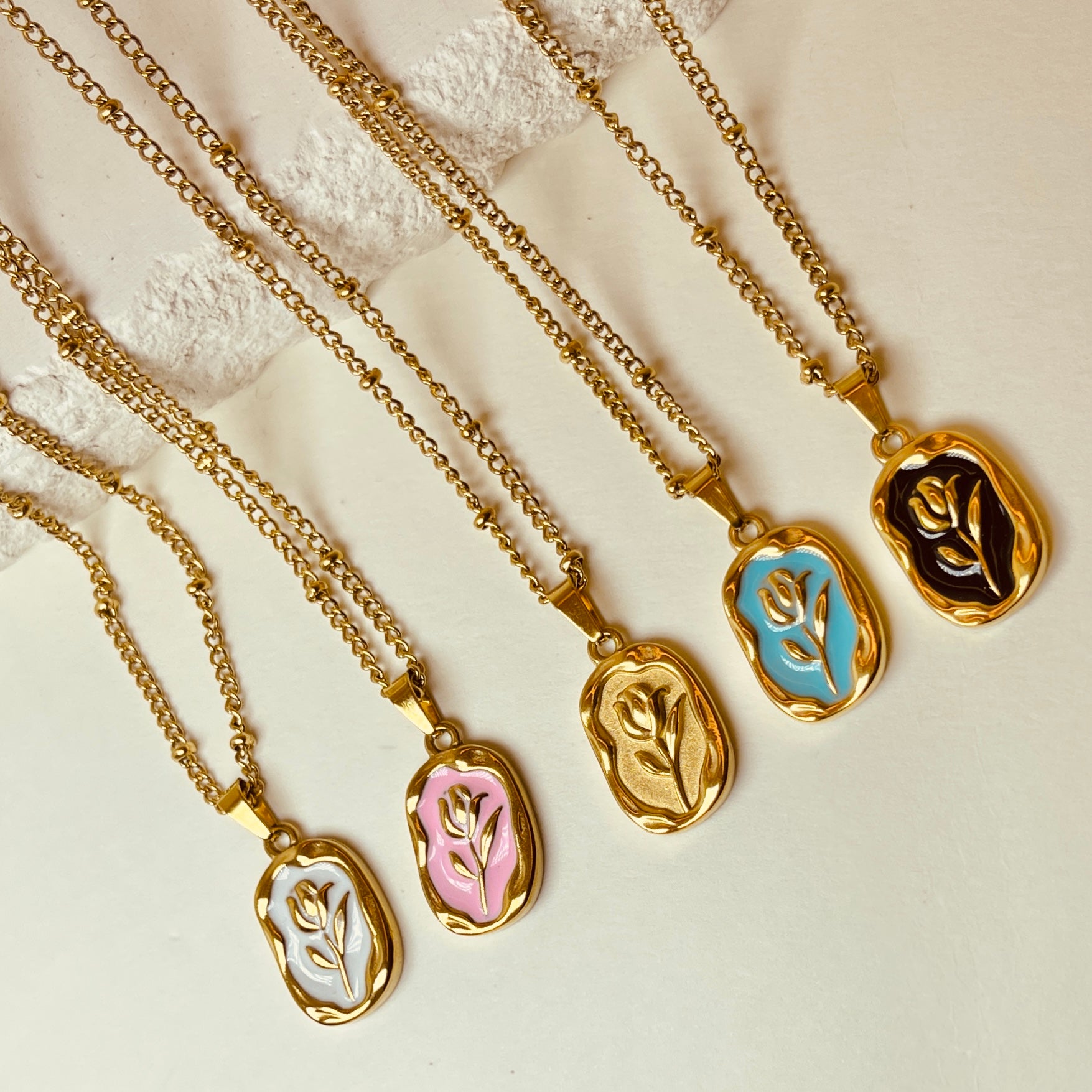 Flower Gold Necklace