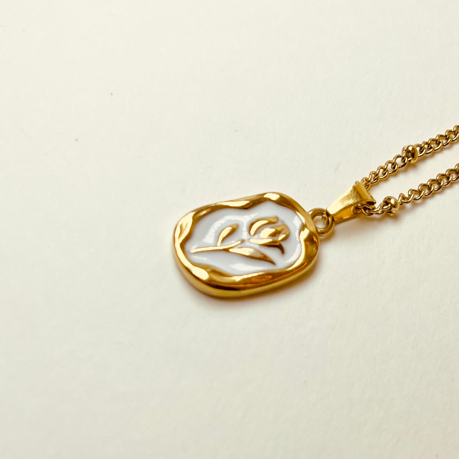 Flower Gold Necklace