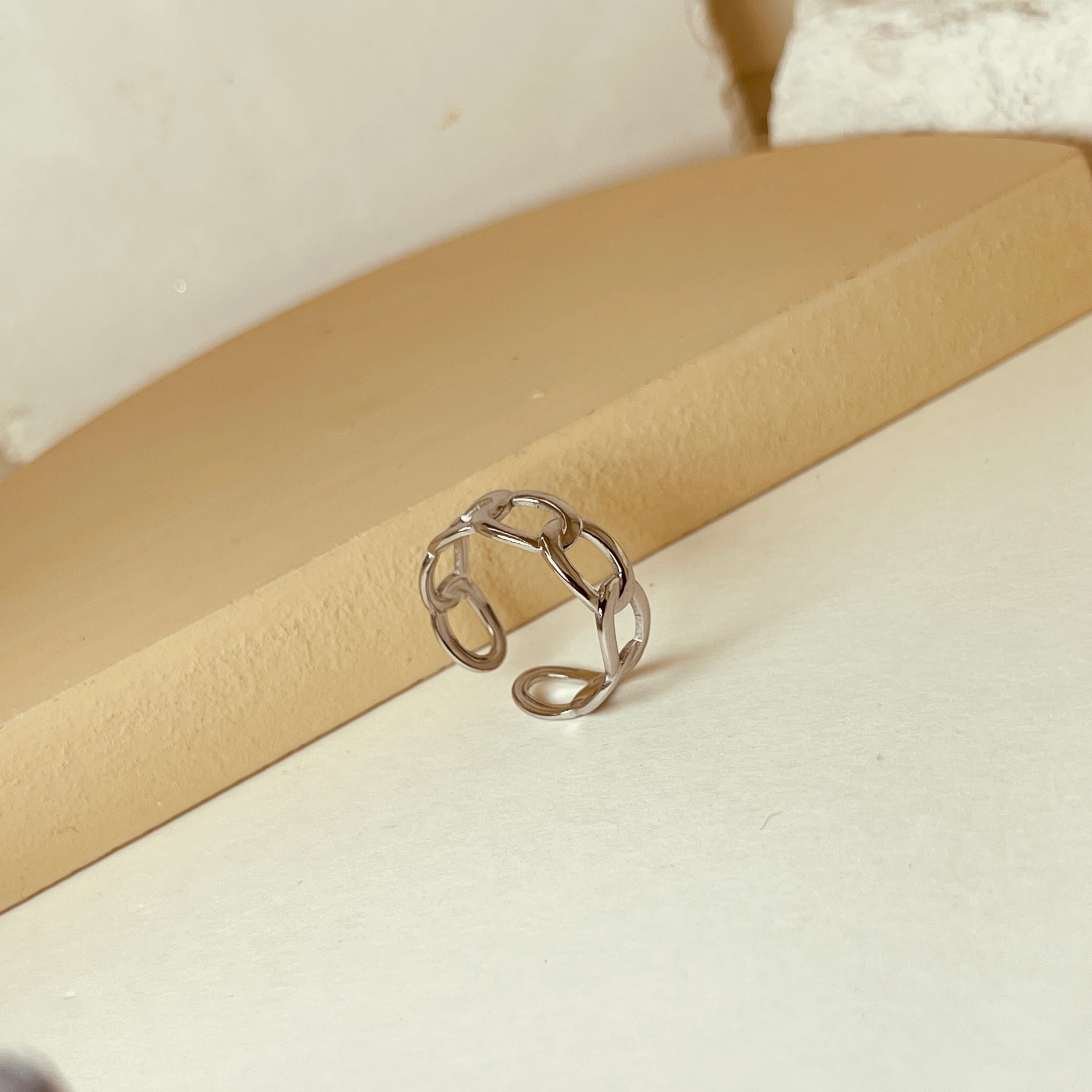 Scarce RIng