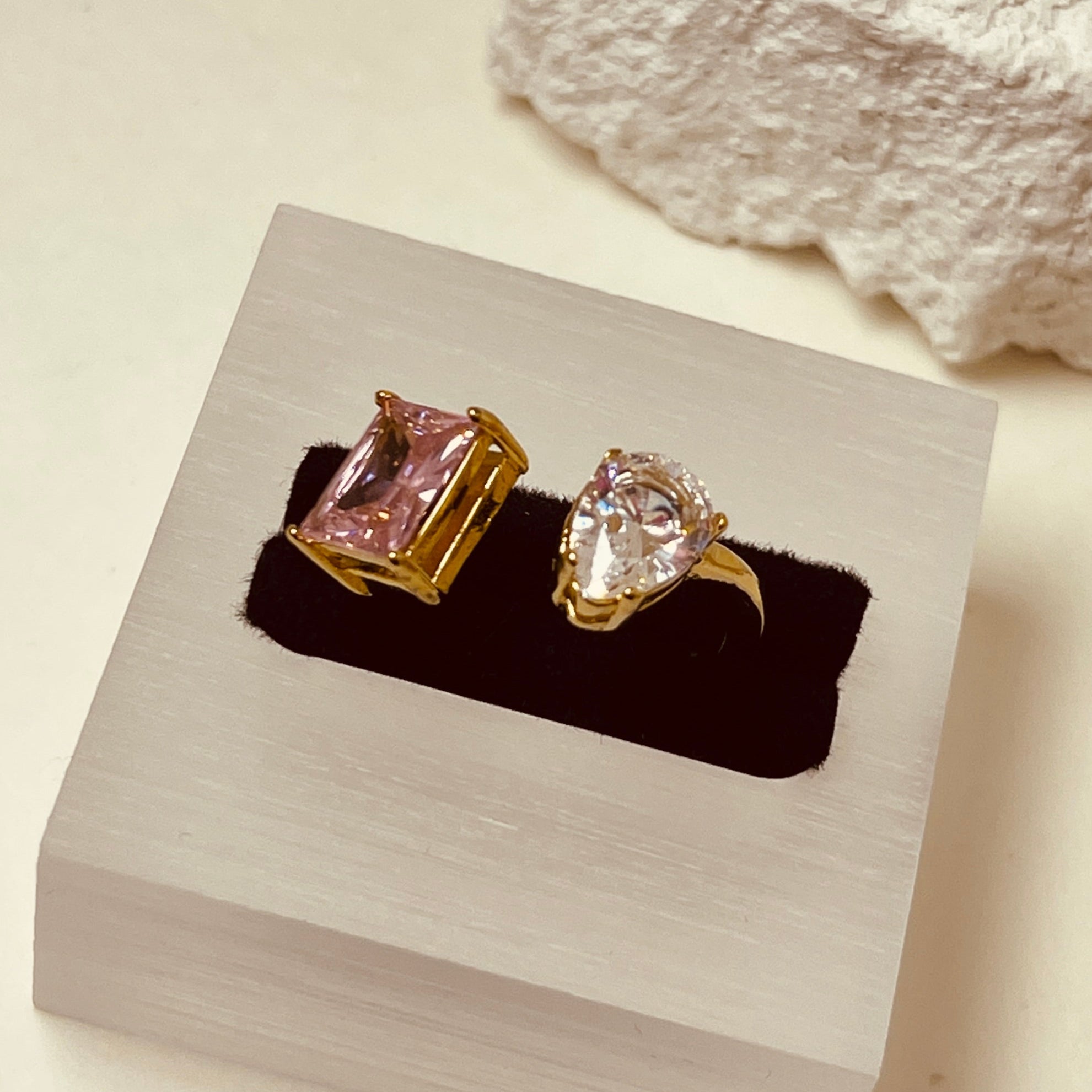 Sweet Square Zirconium Ring