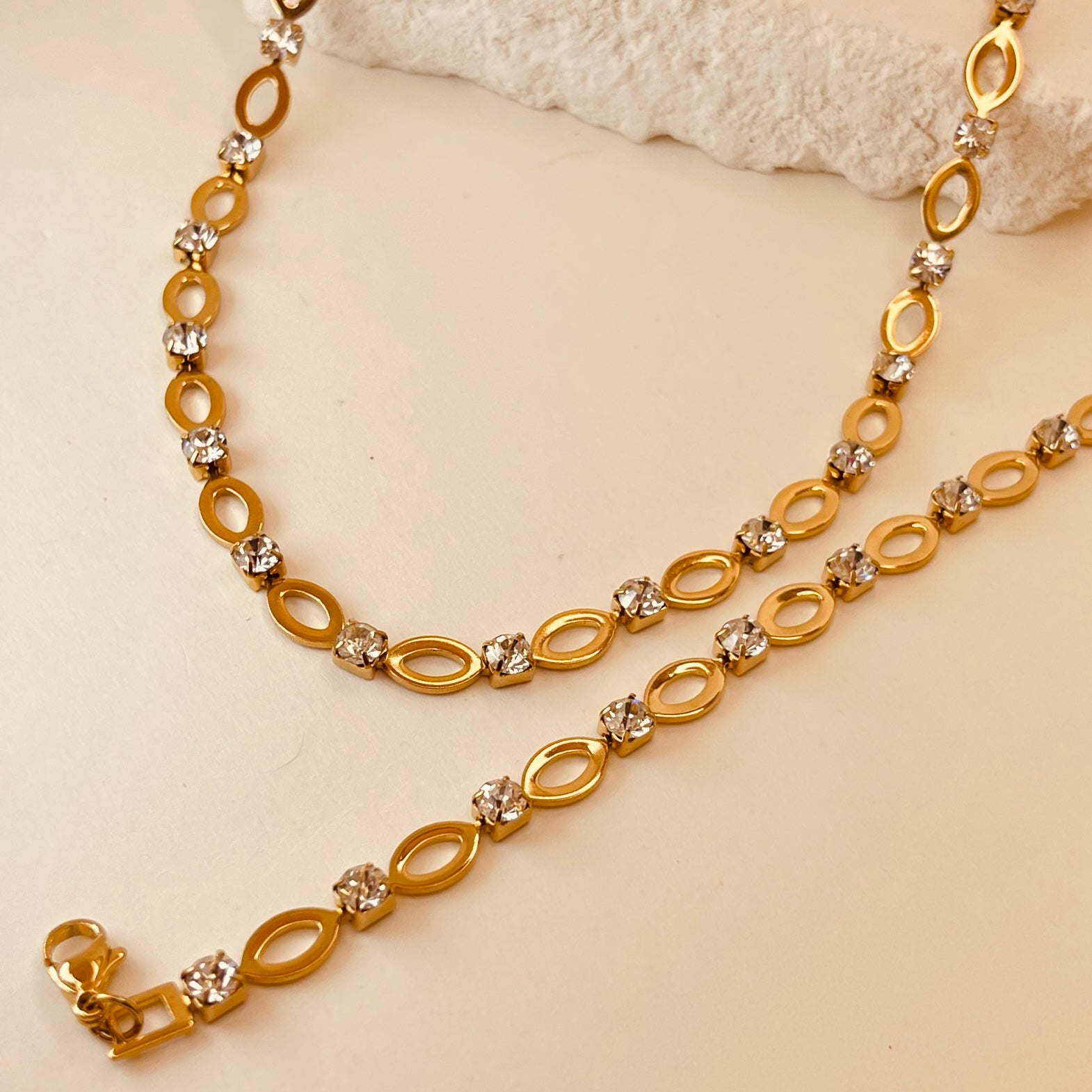 Rhinestone Hollow Oval Handmade Set