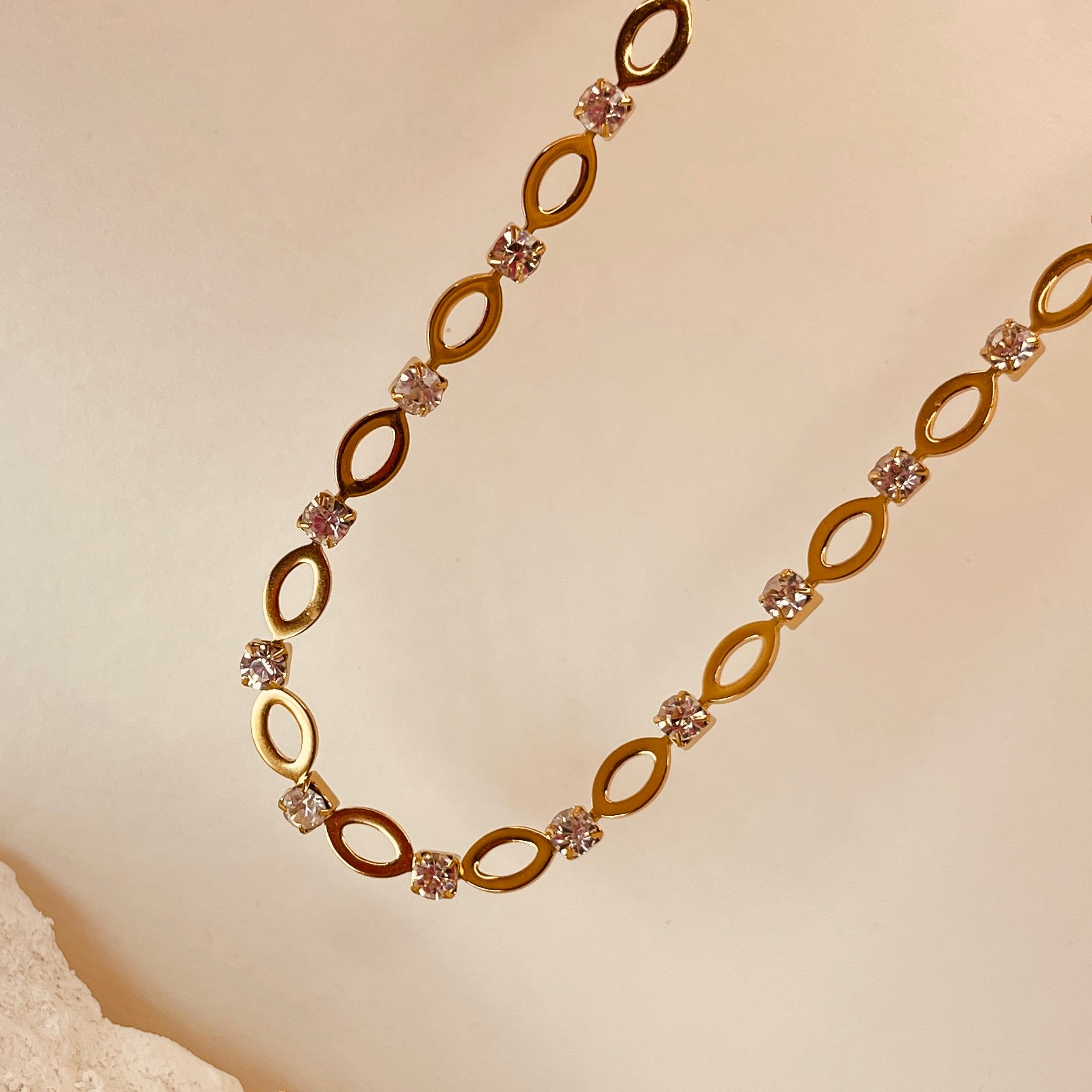 Rhinestone Hollow Oval Handmade Set