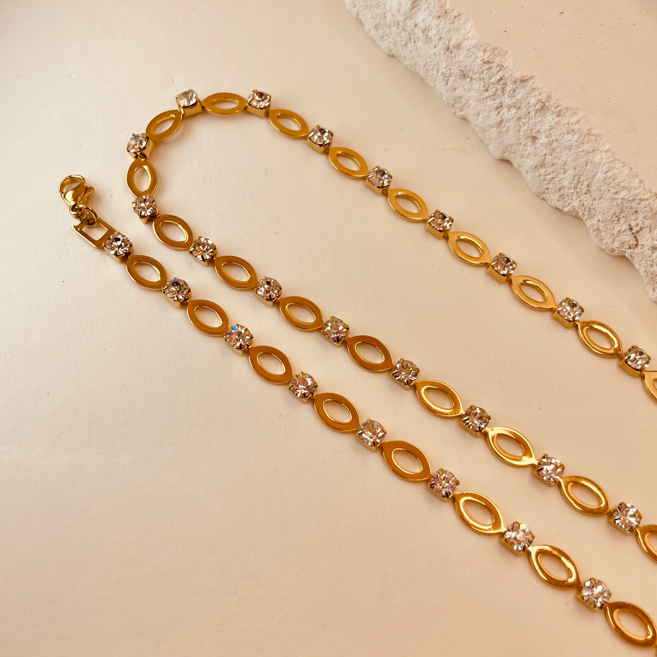 Rhinestone Hollow Oval Handmade Set