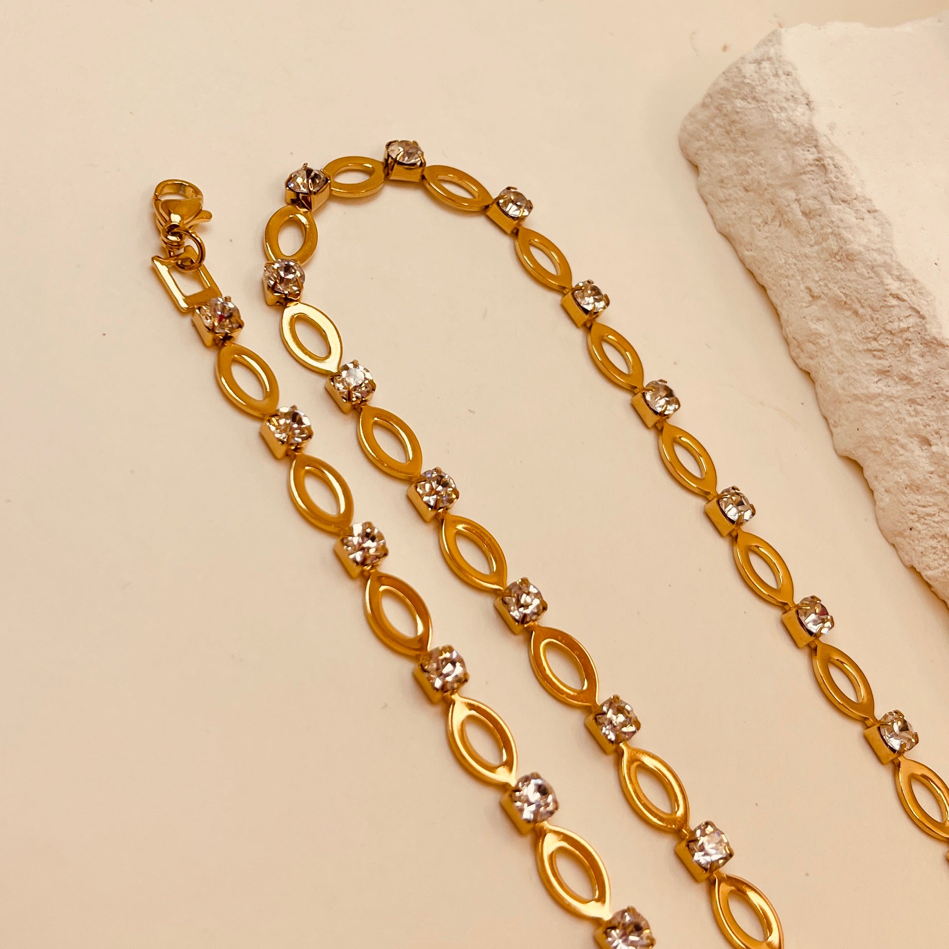 Rhinestone Hollow Oval Handmade Set