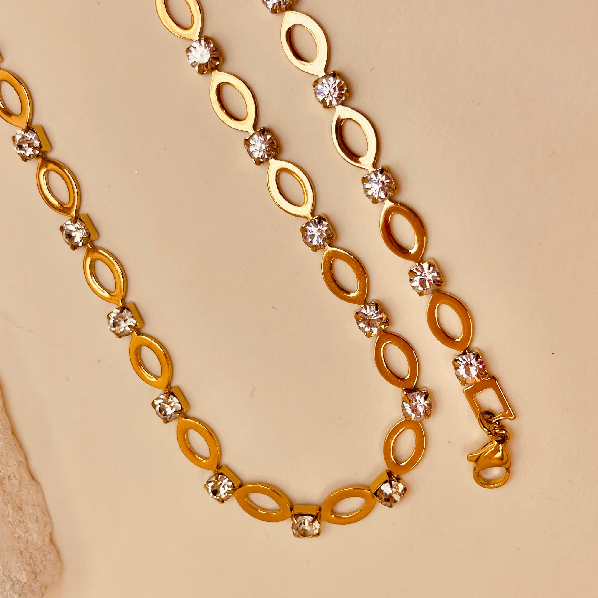 Rhinestone Hollow Oval Handmade Set