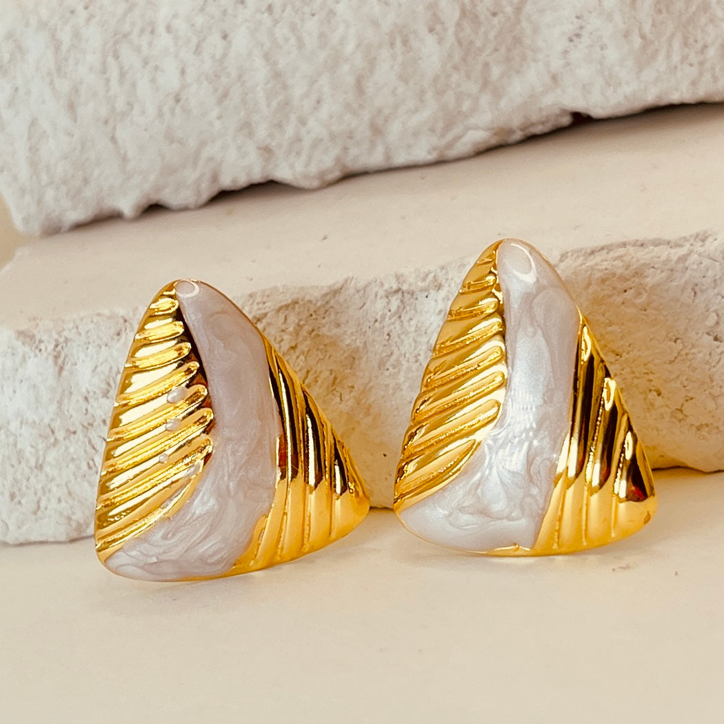 Retro Studs Tri