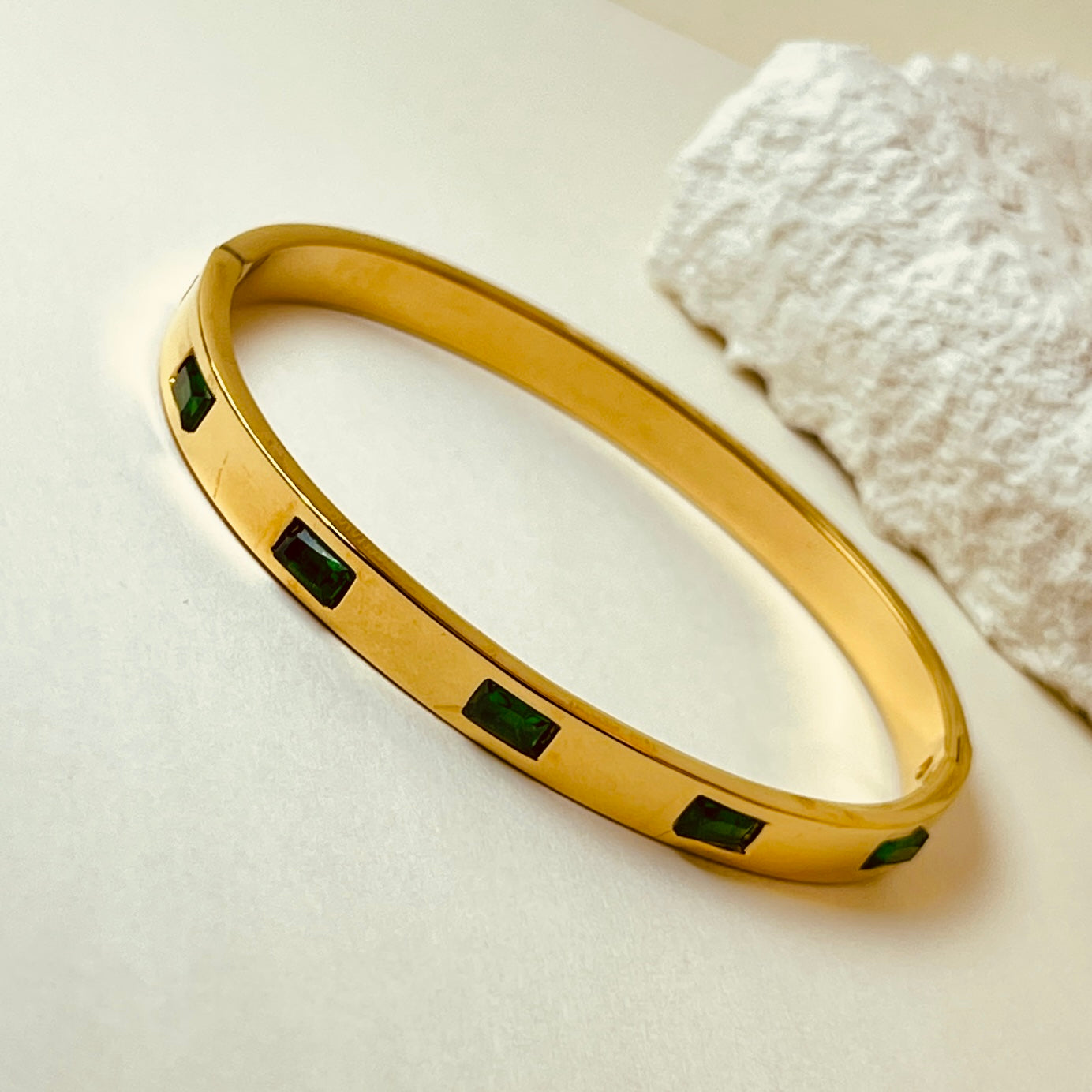Emerald Handcuff