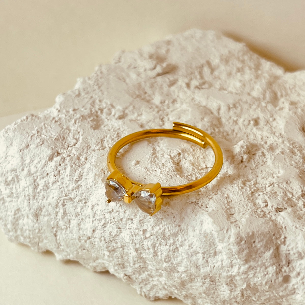 Bow Bowie Ring